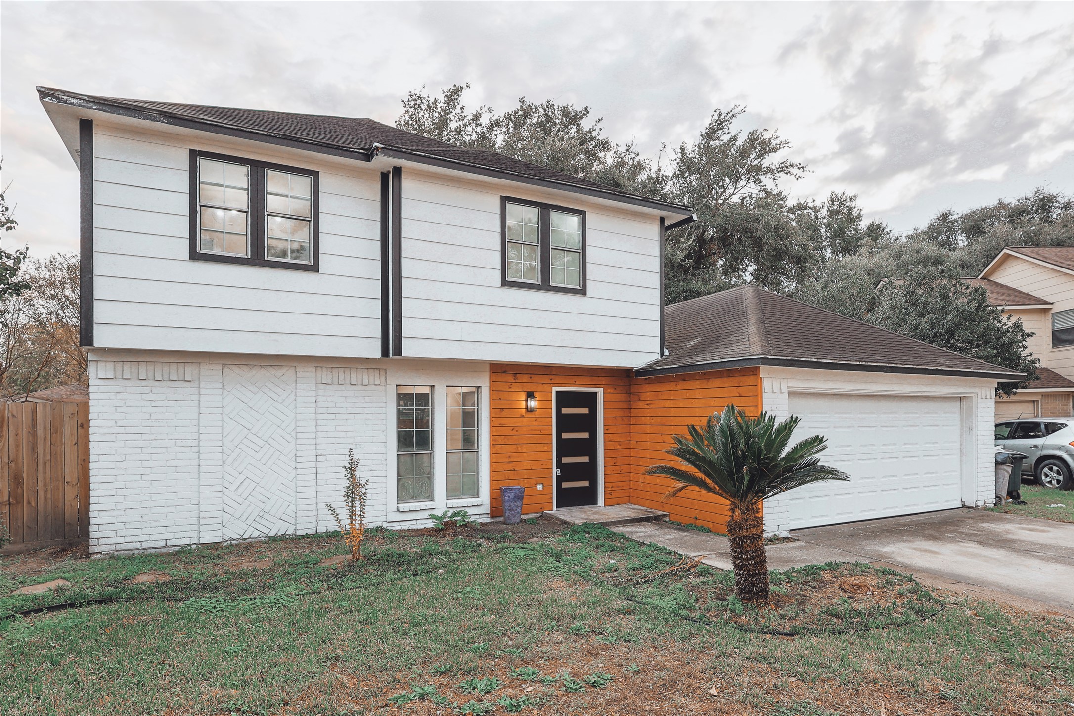 Listing photo 1