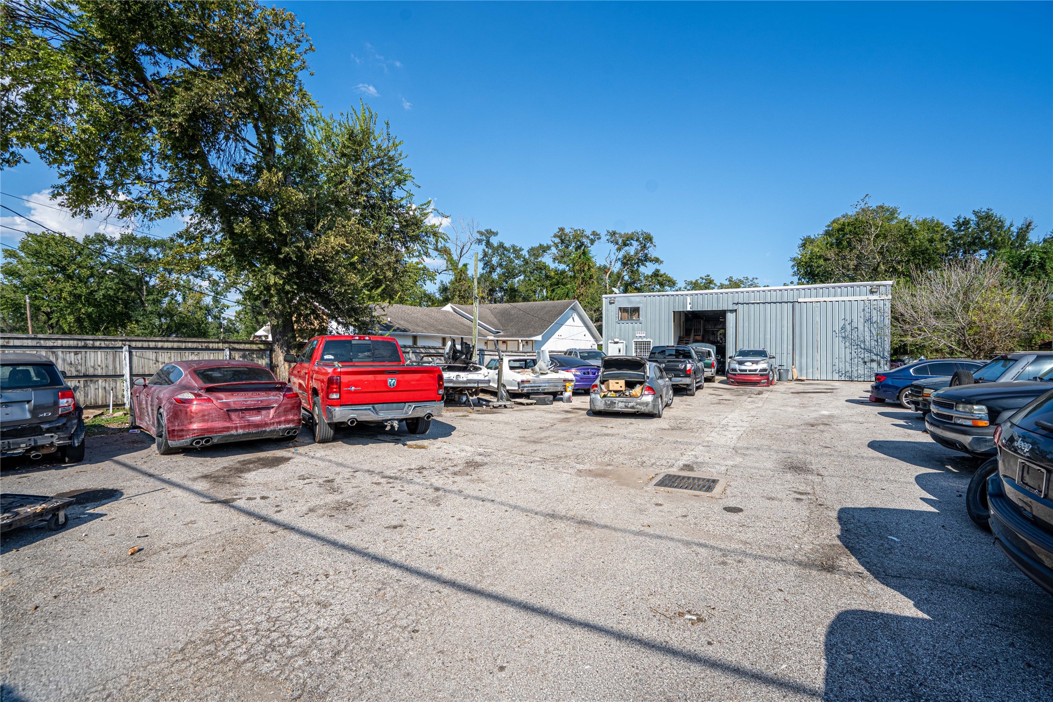 Listing photo 1
