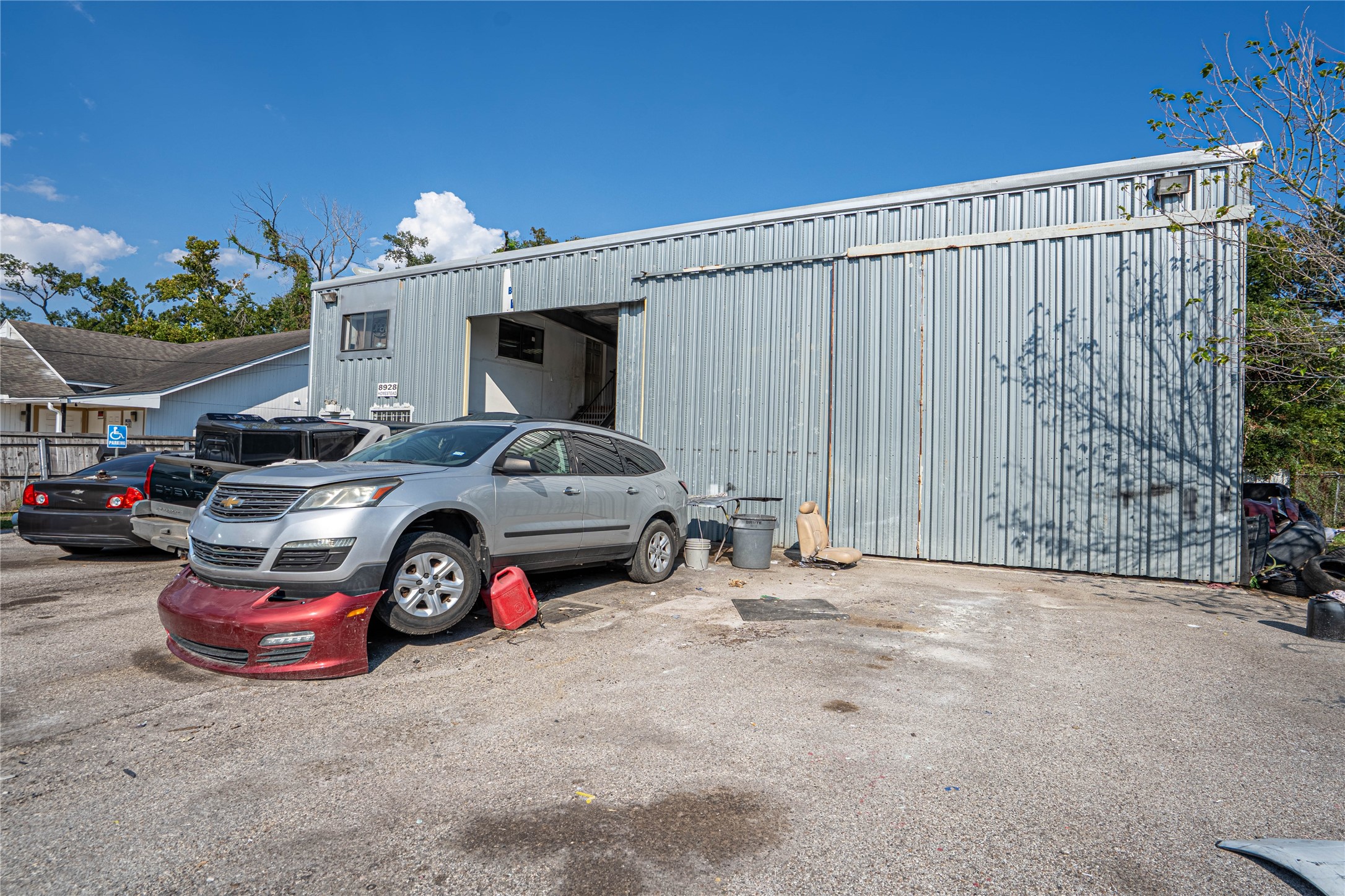 Listing photo 1