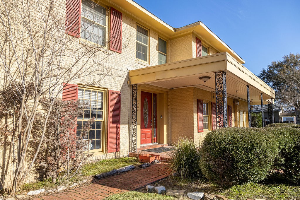 Listing photo 3