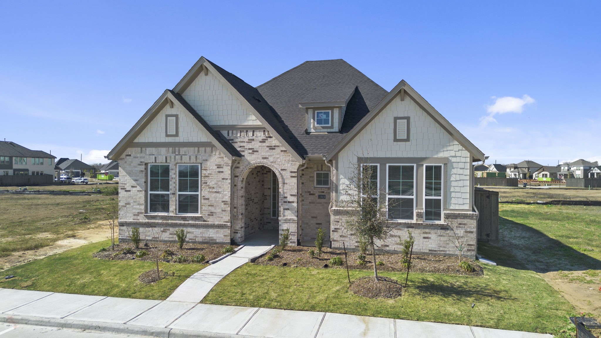 Listing photo 1