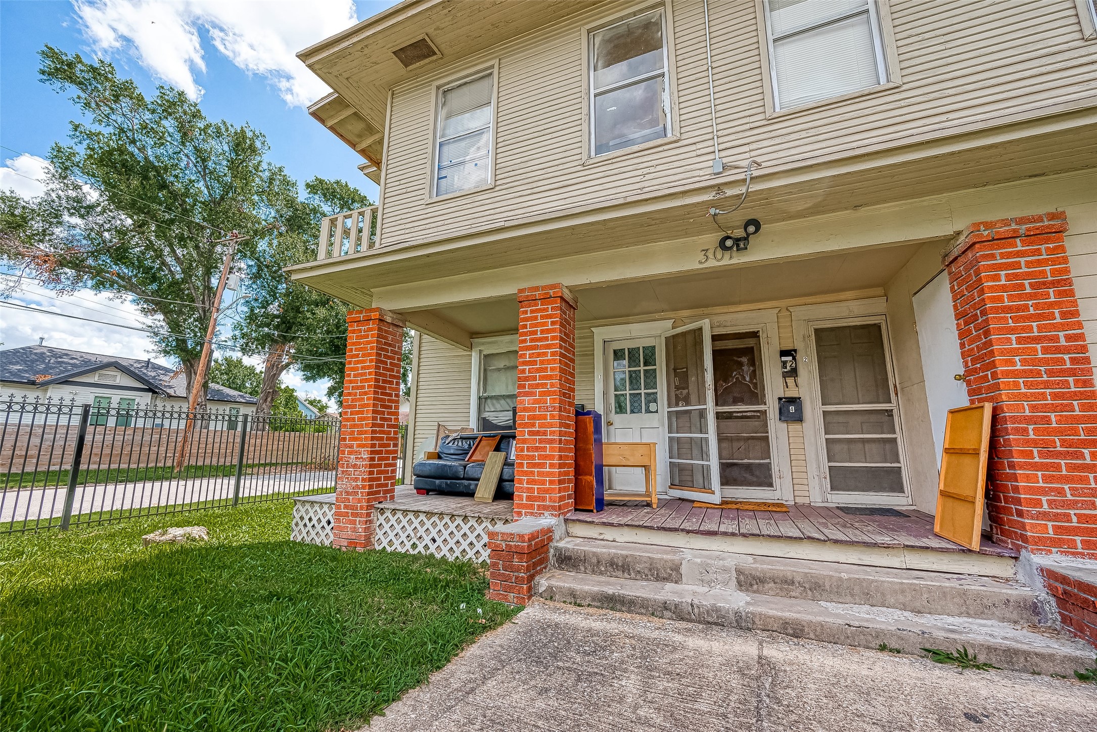 Listing photo 5