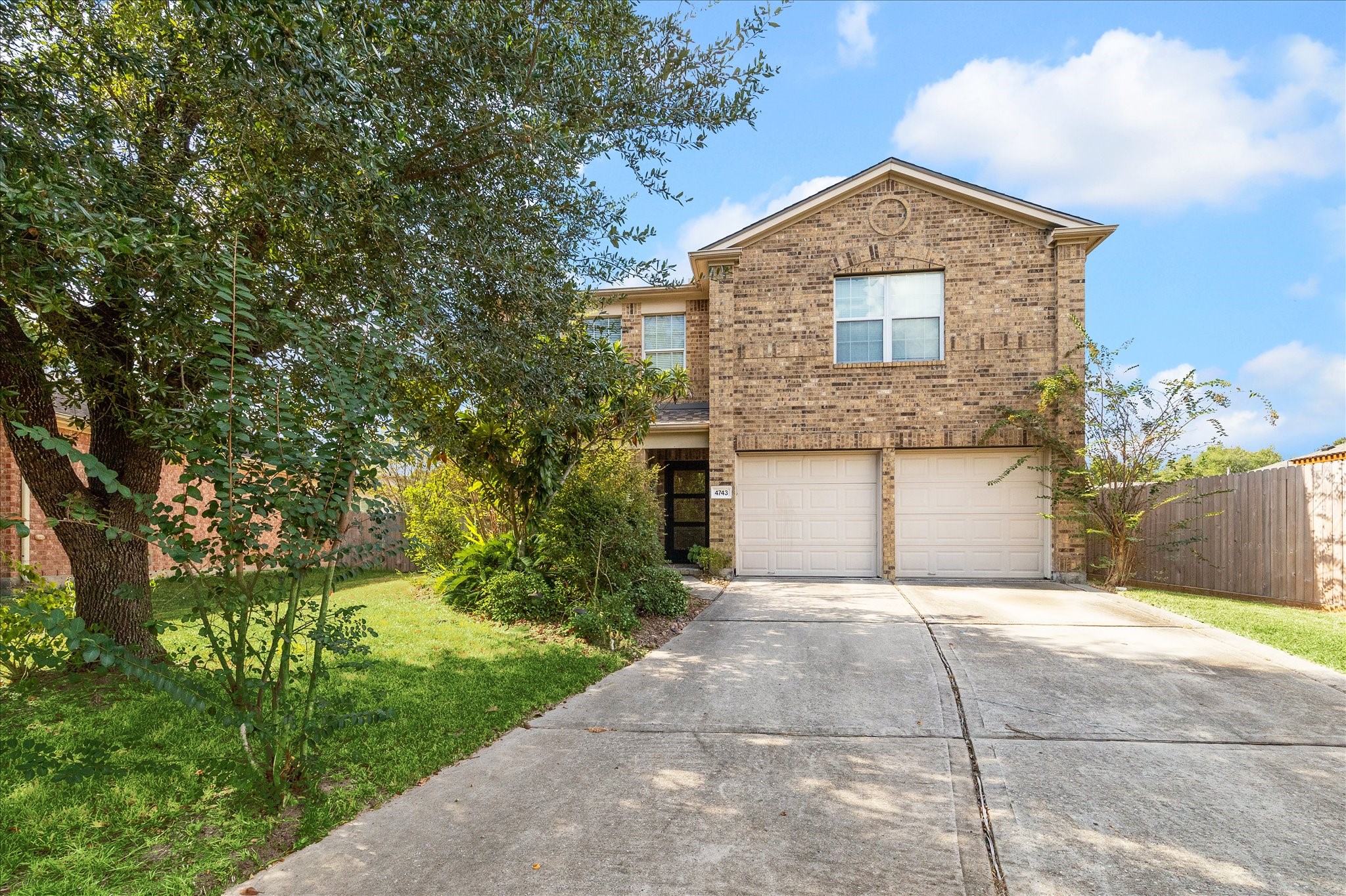 Listing photo 1