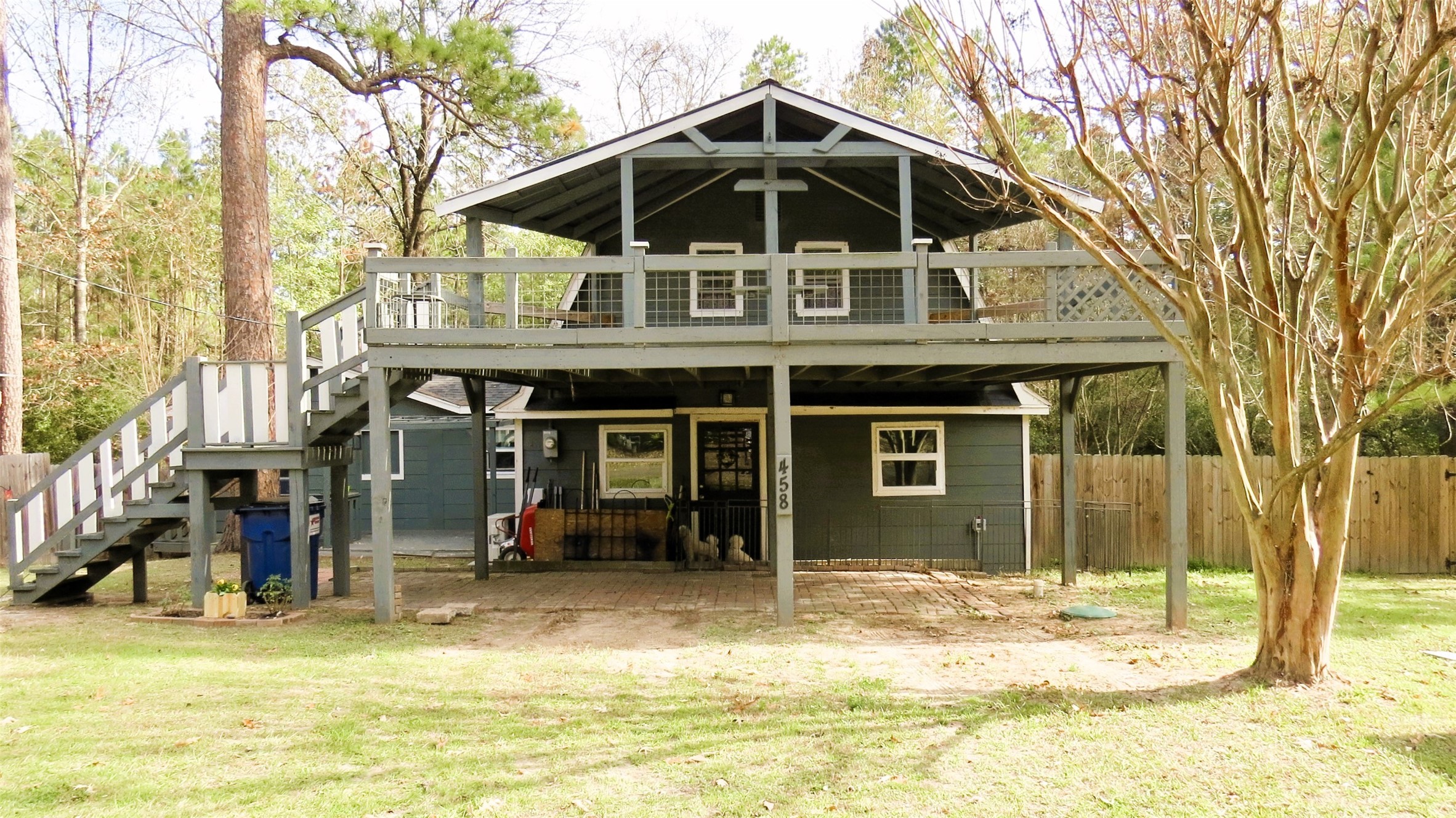 Listing photo 2