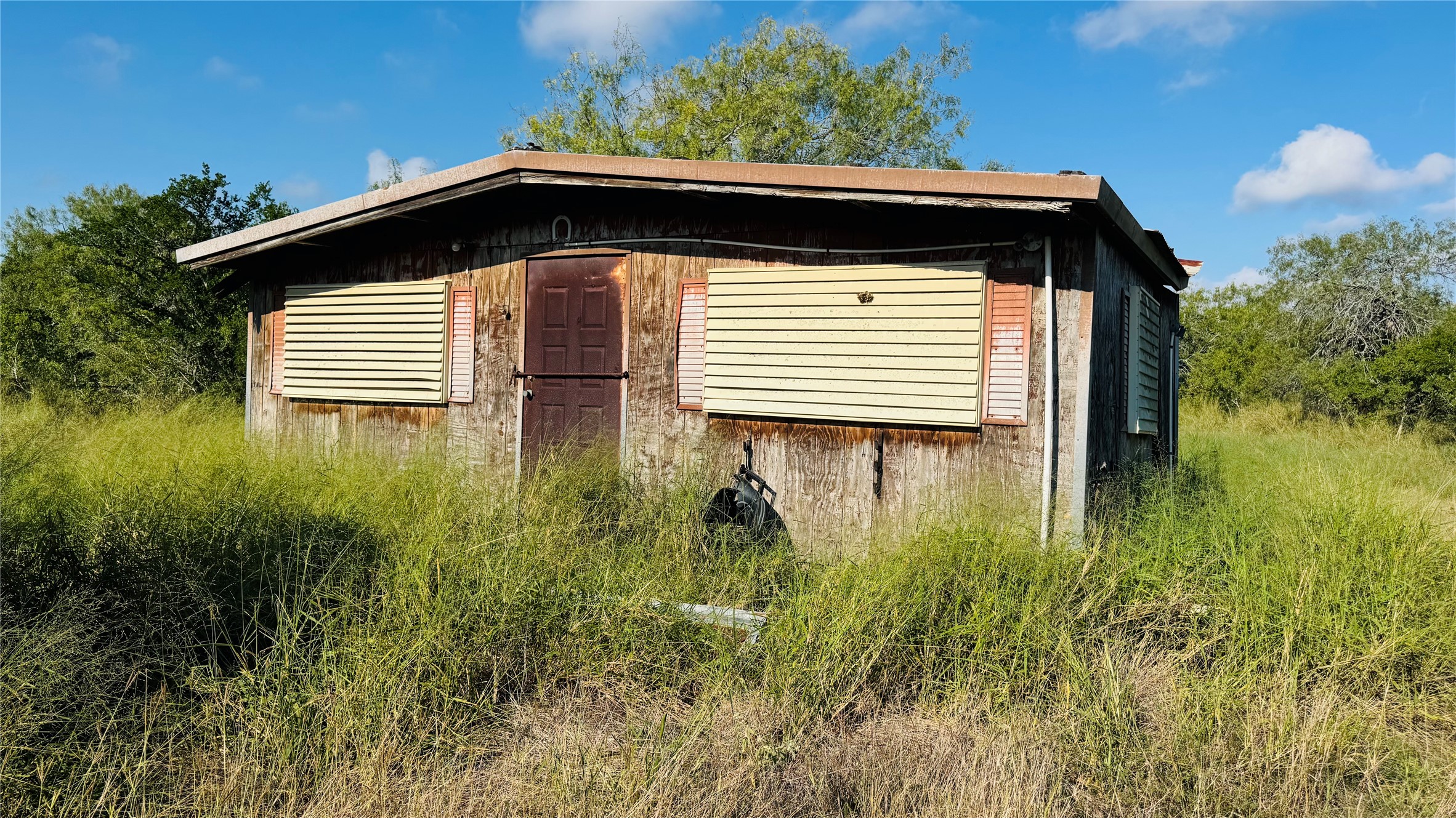 Listing photo 3