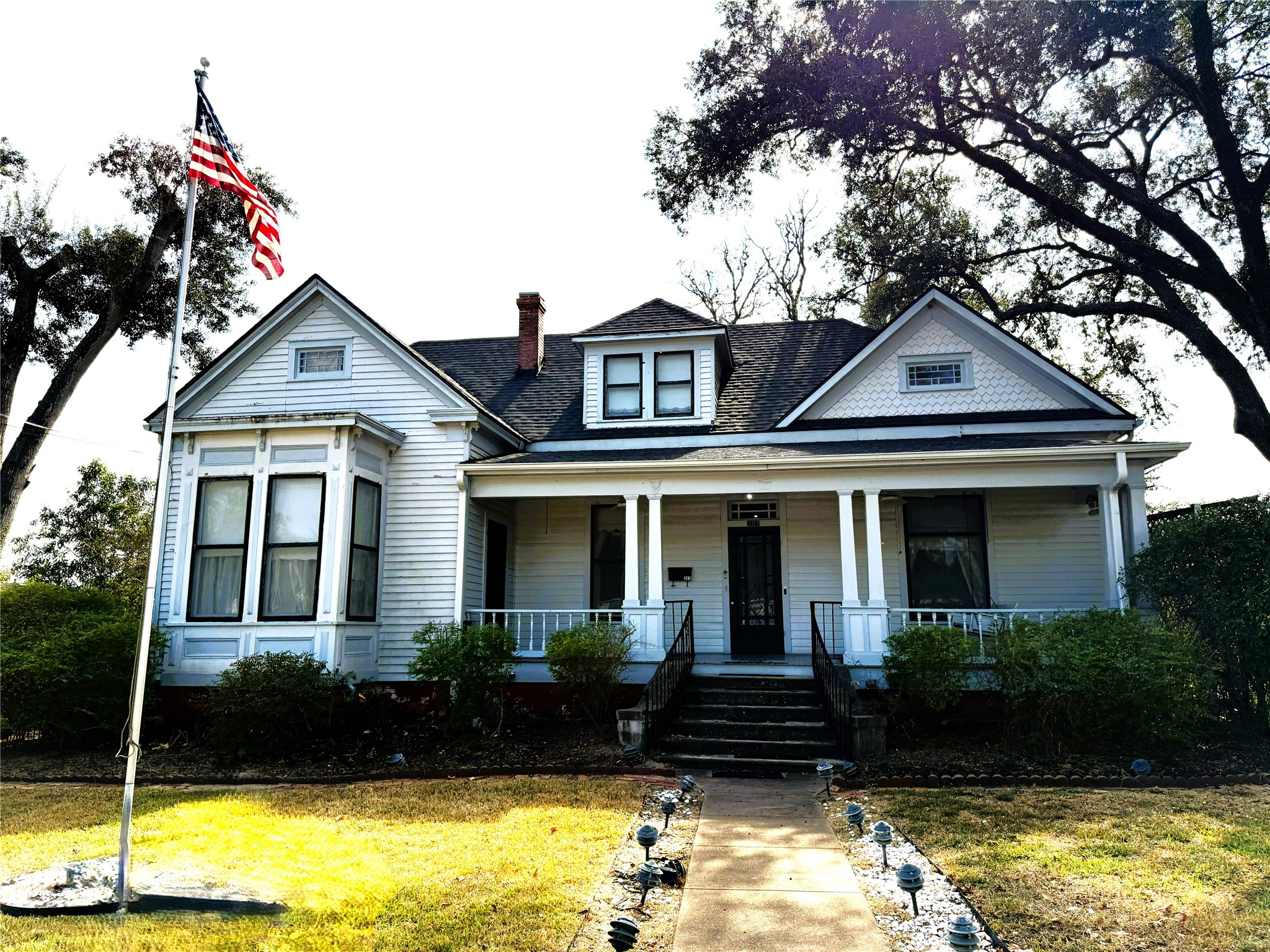 Listing photo 1
