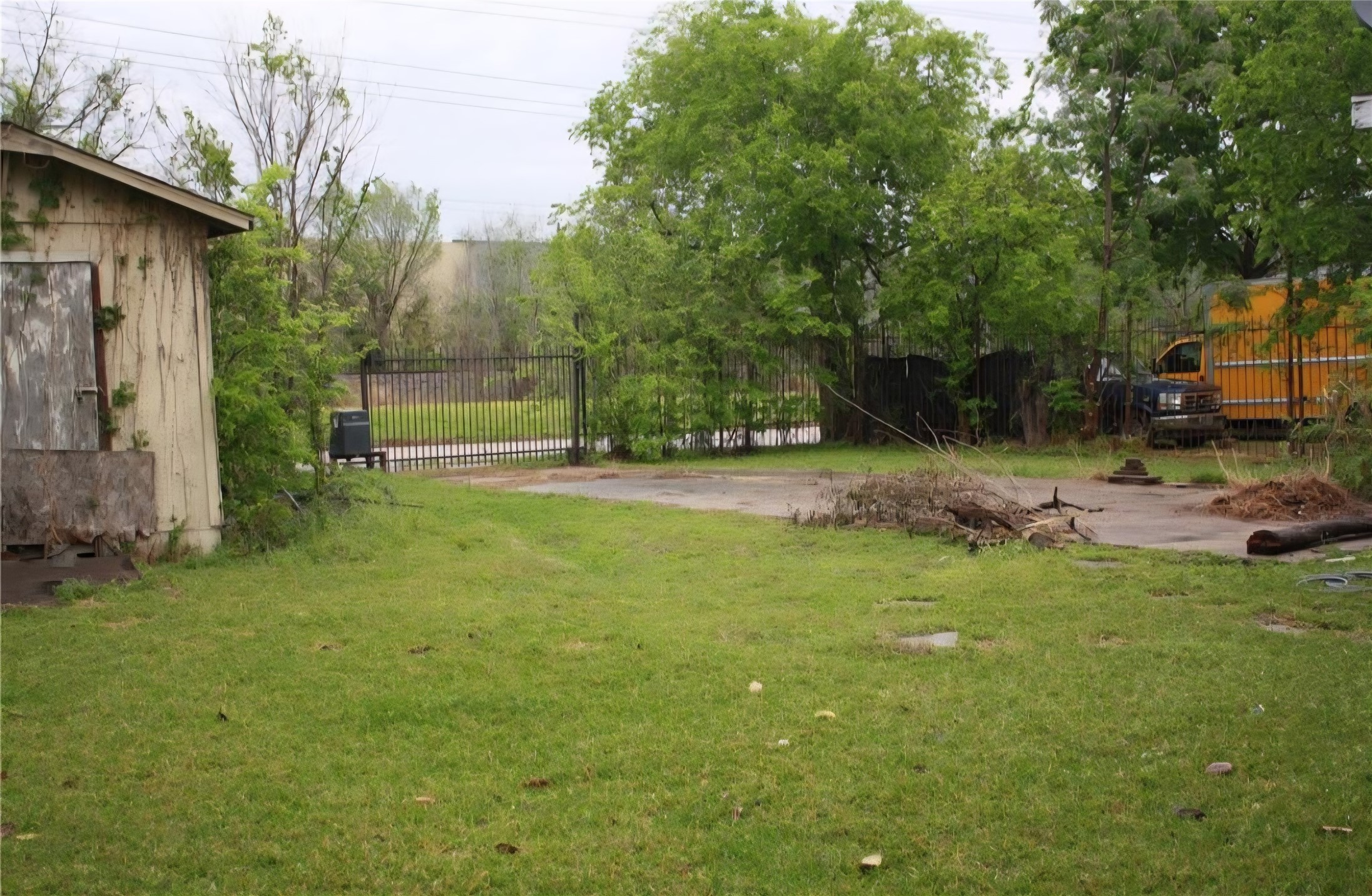 Listing photo 1
