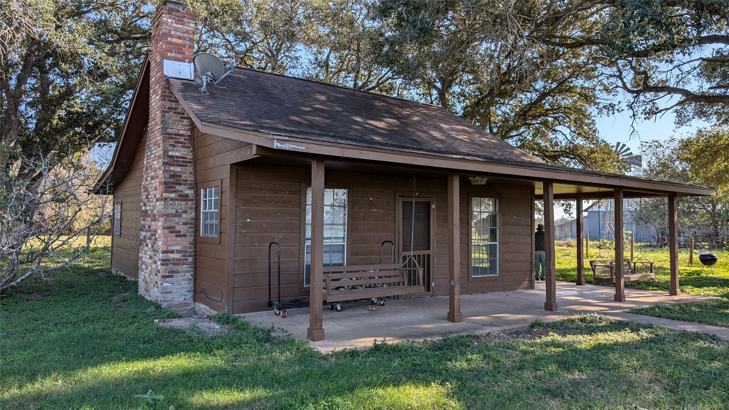 Listing photo 1