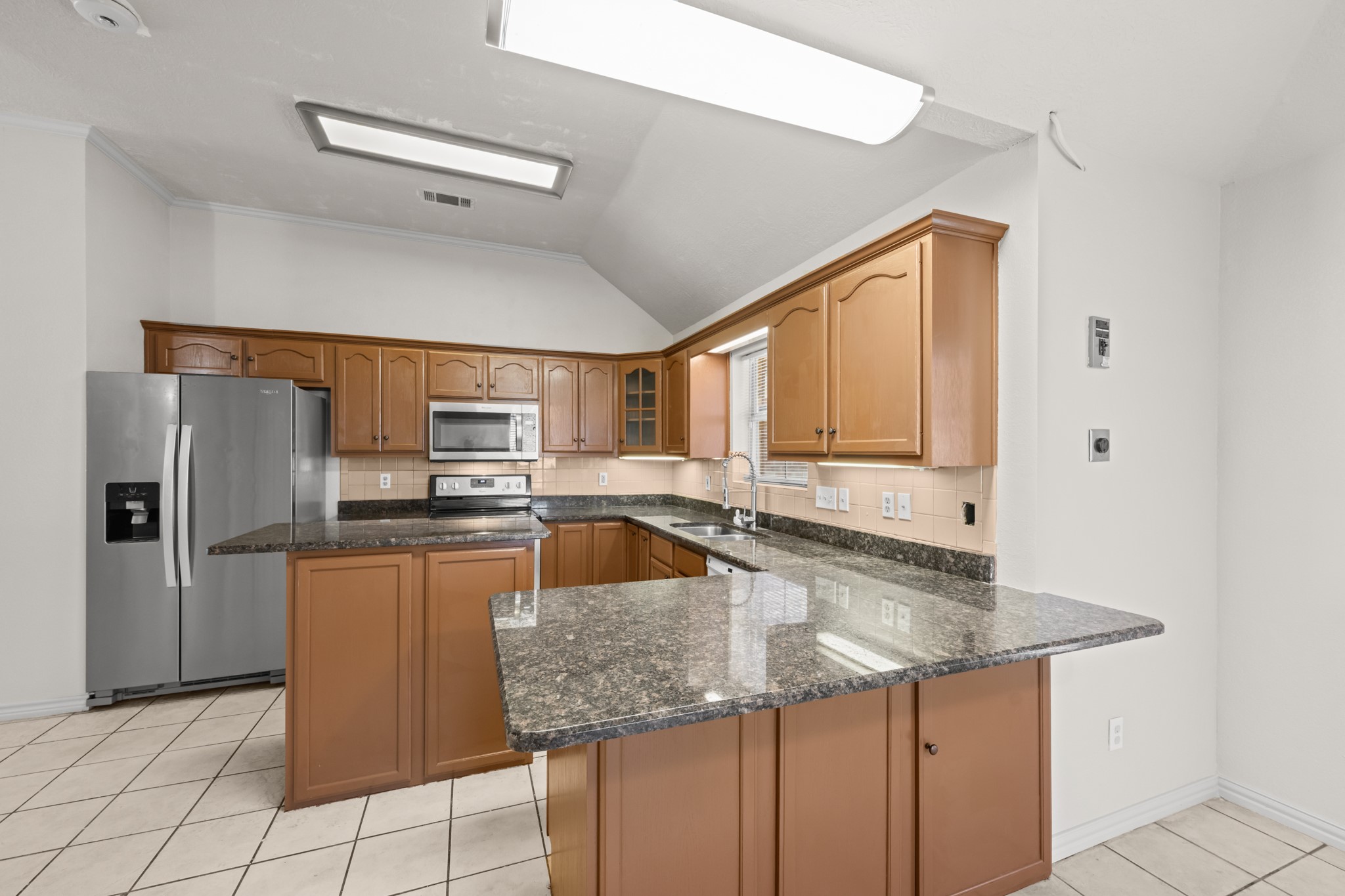 Listing photo 1