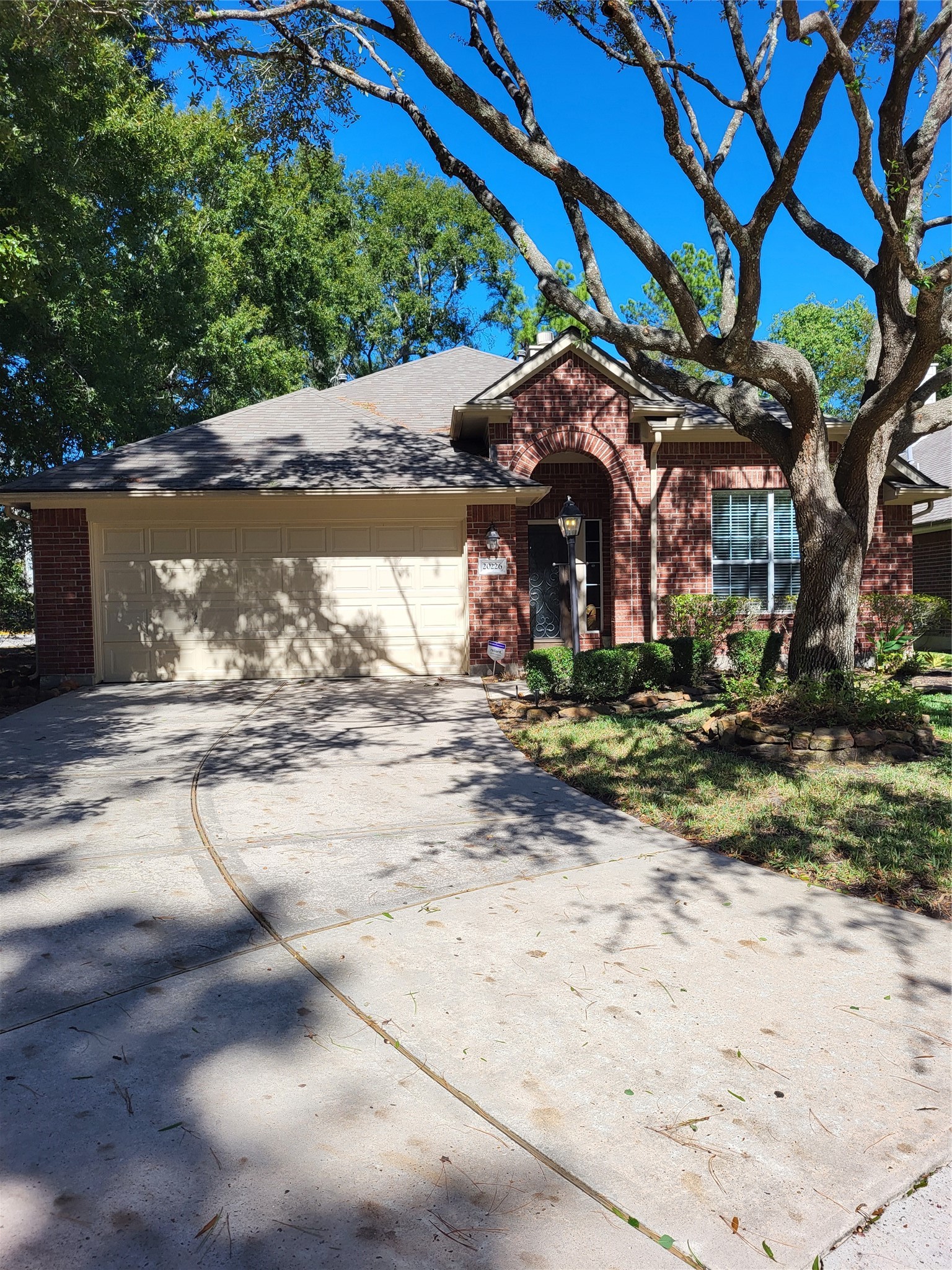 Listing photo 1