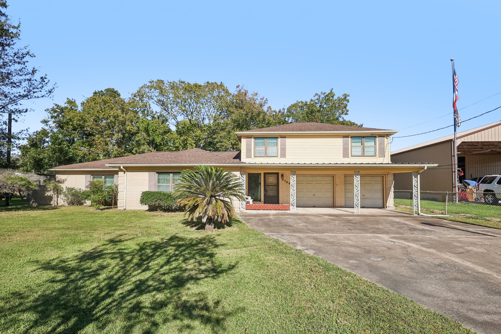 Listing photo 1