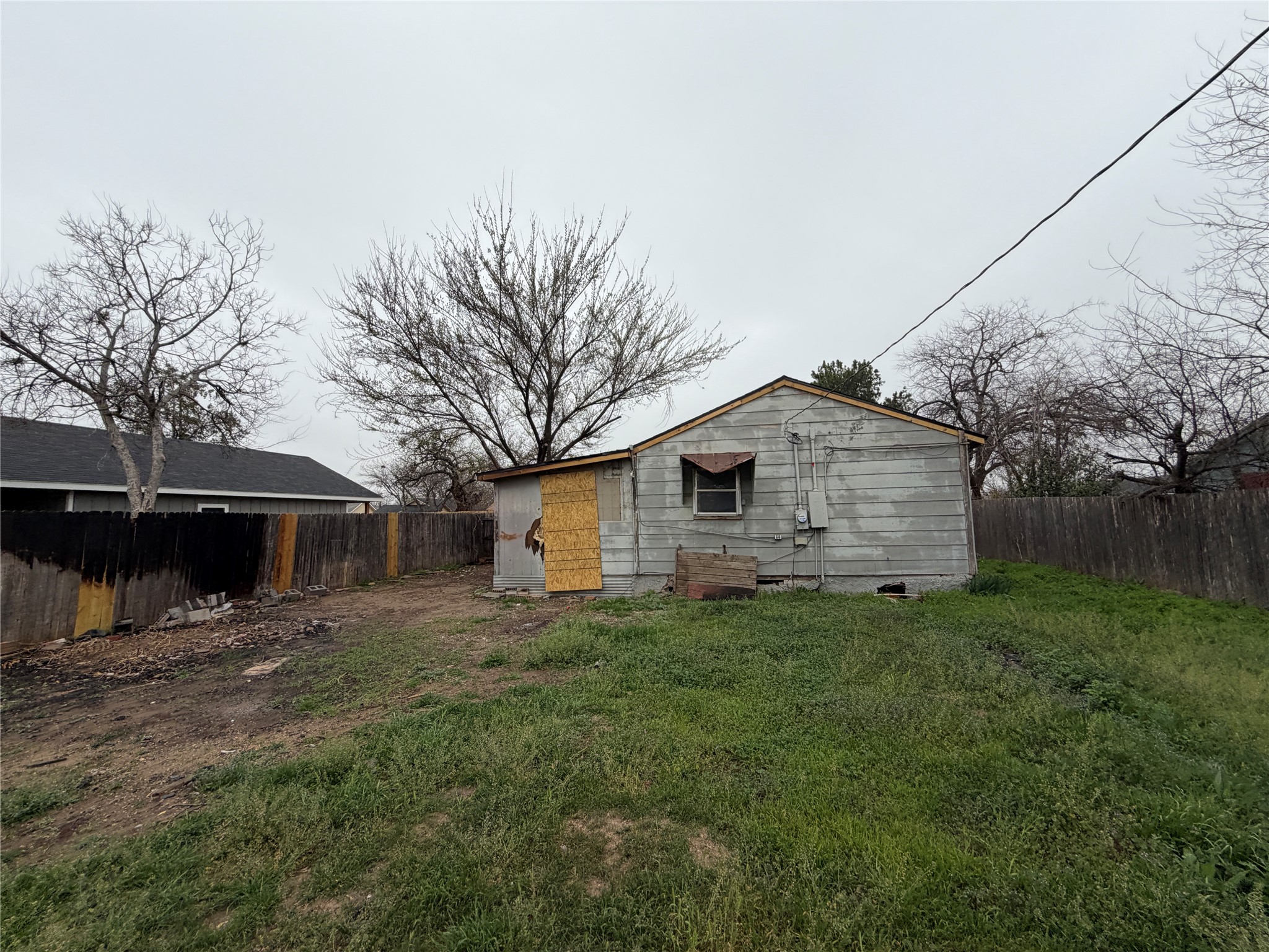 Listing photo 4