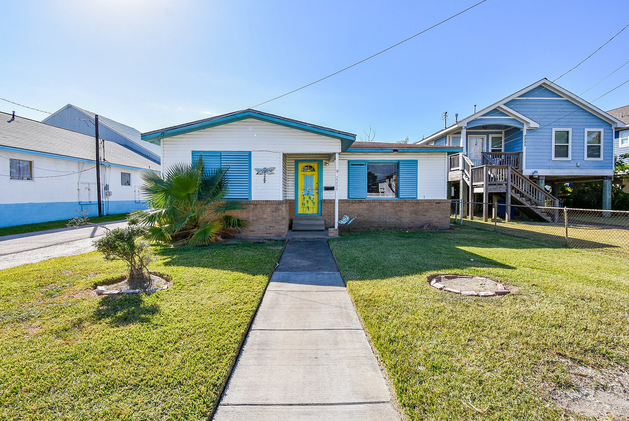 Listing photo 1