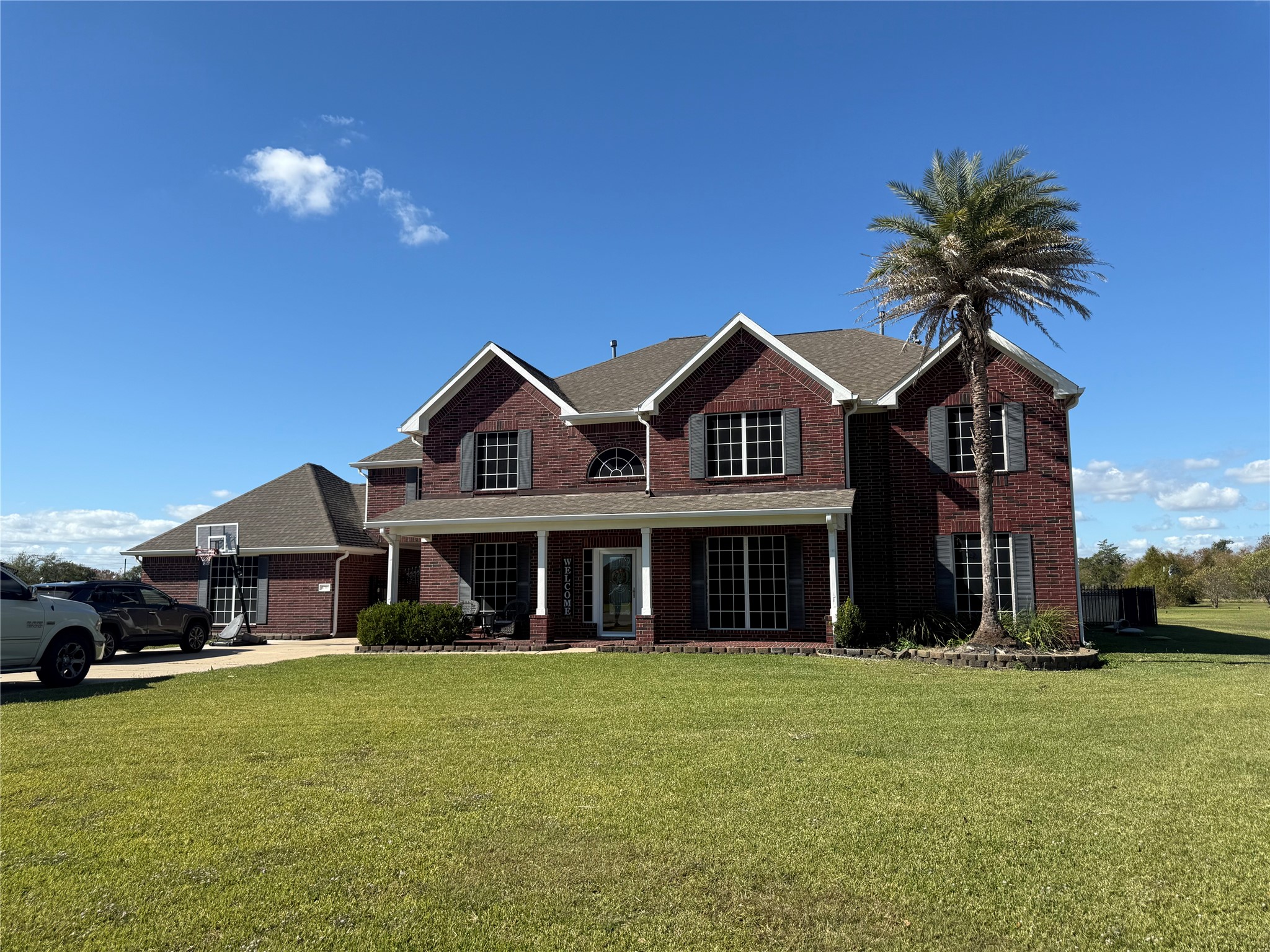 Listing photo 1