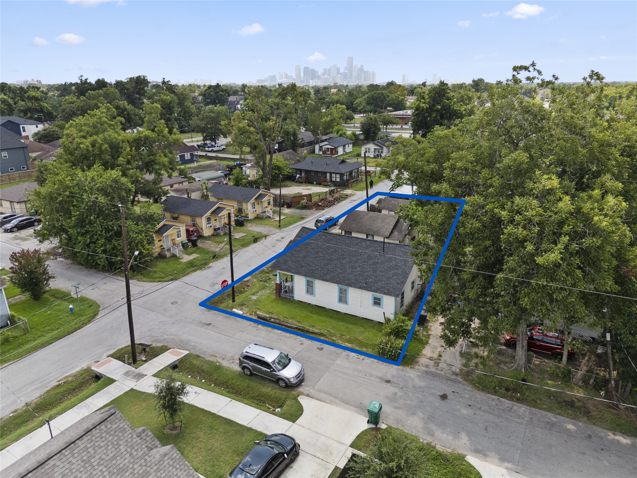Listing photo 4