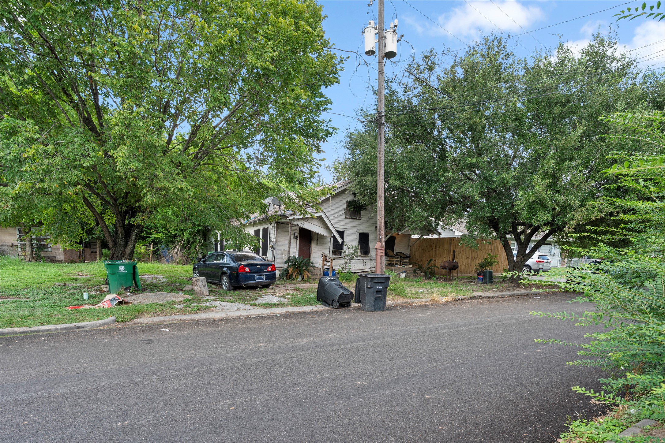 Listing photo 4