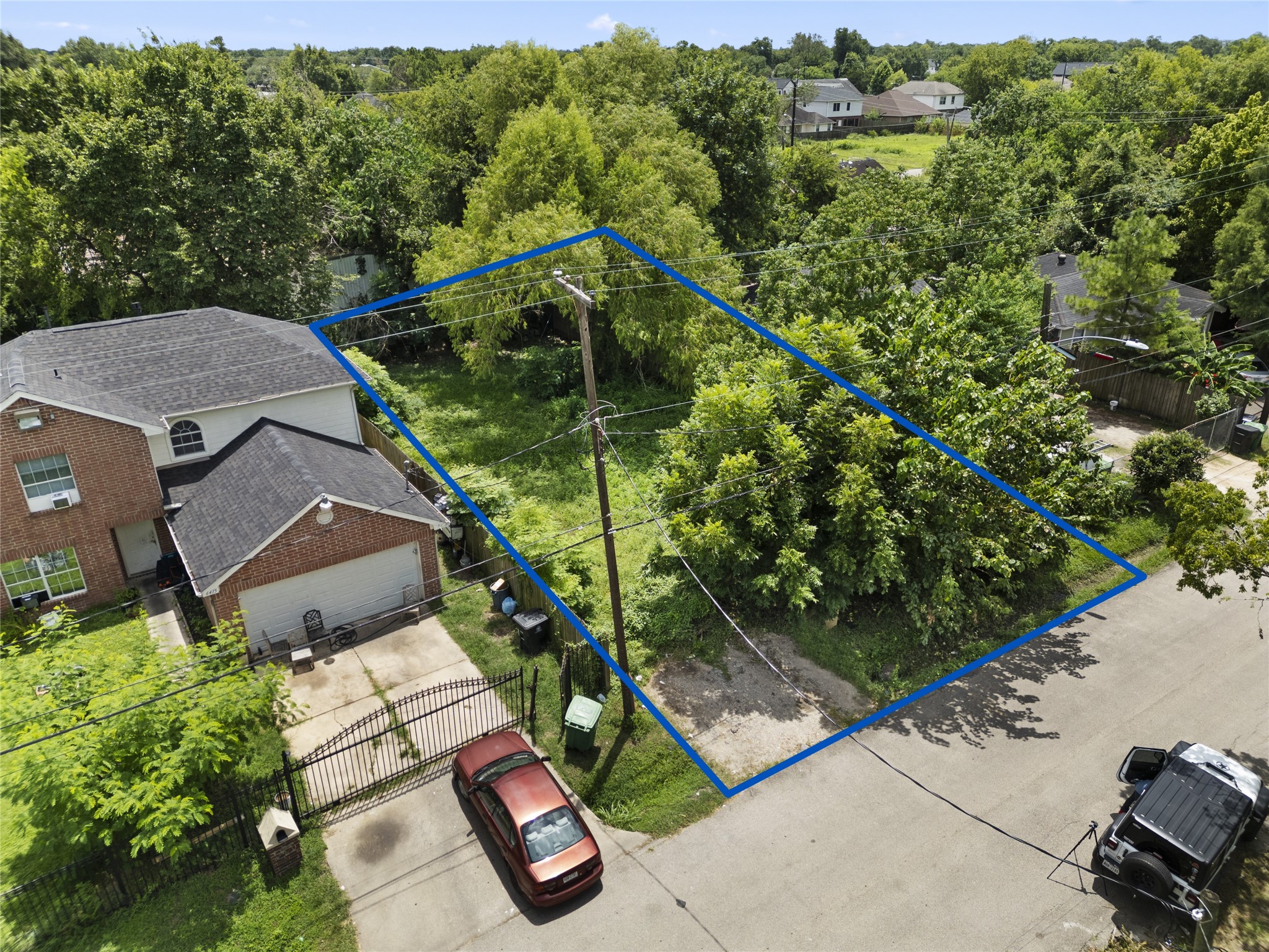 Listing photo 1