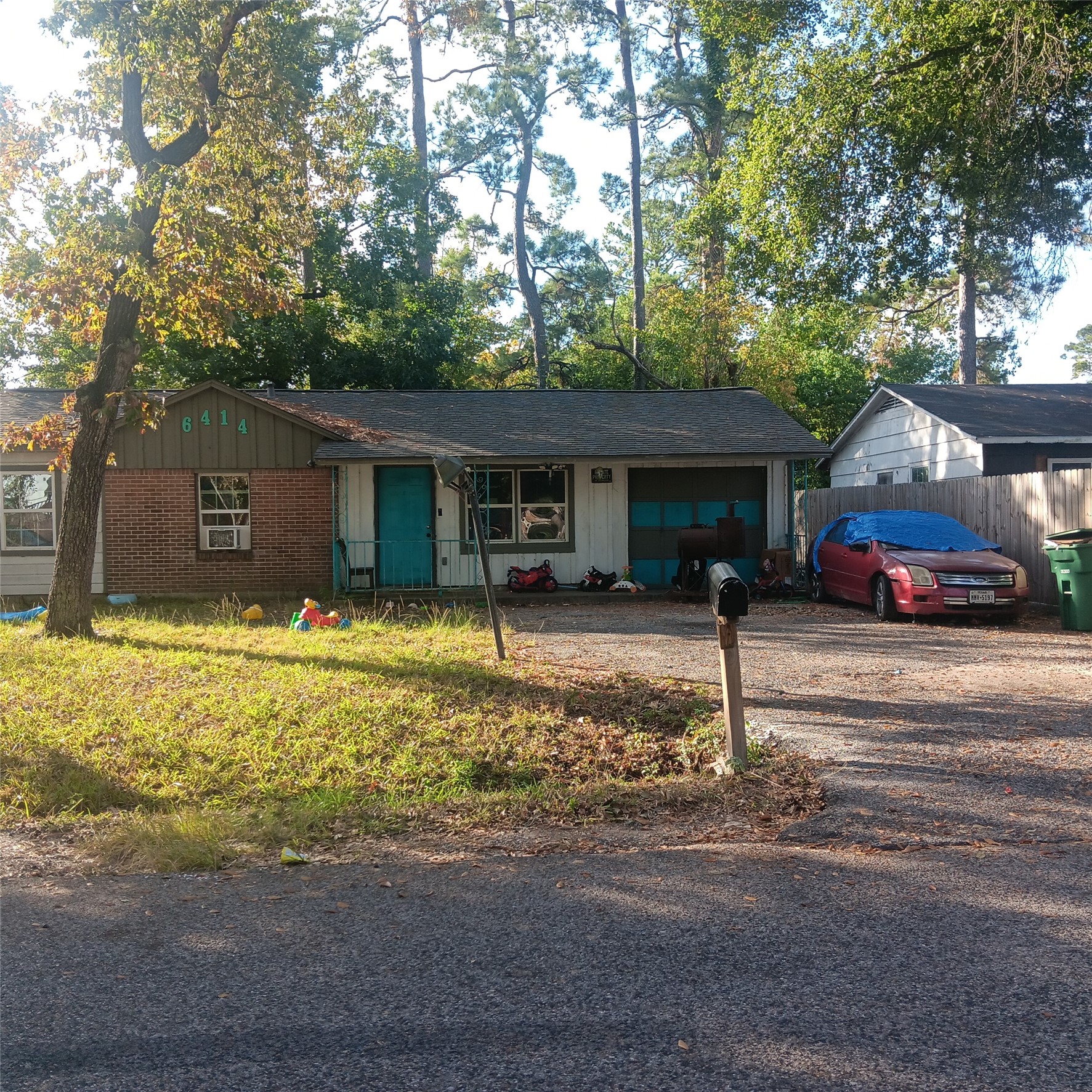 Listing photo 1