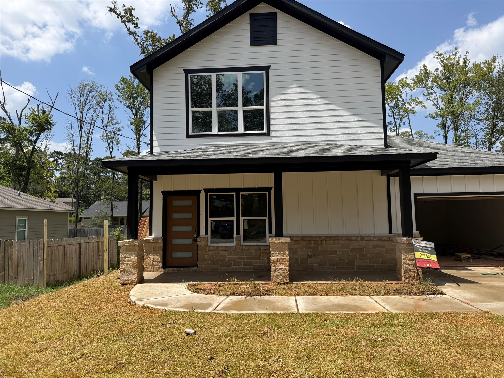 Listing photo 1