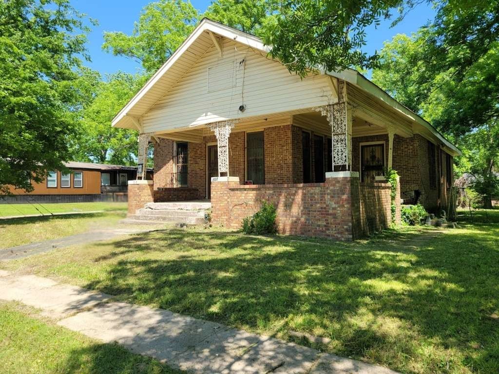 Listing photo 1