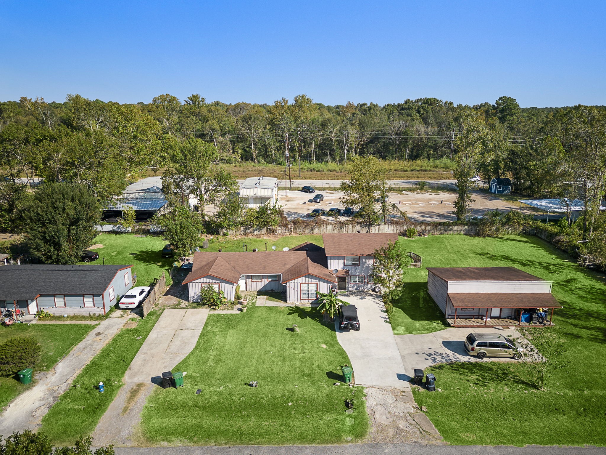 Listing photo 1