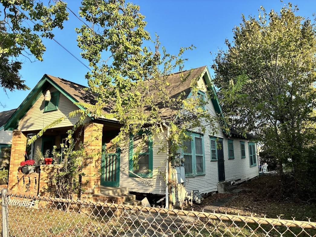 Listing photo 1
