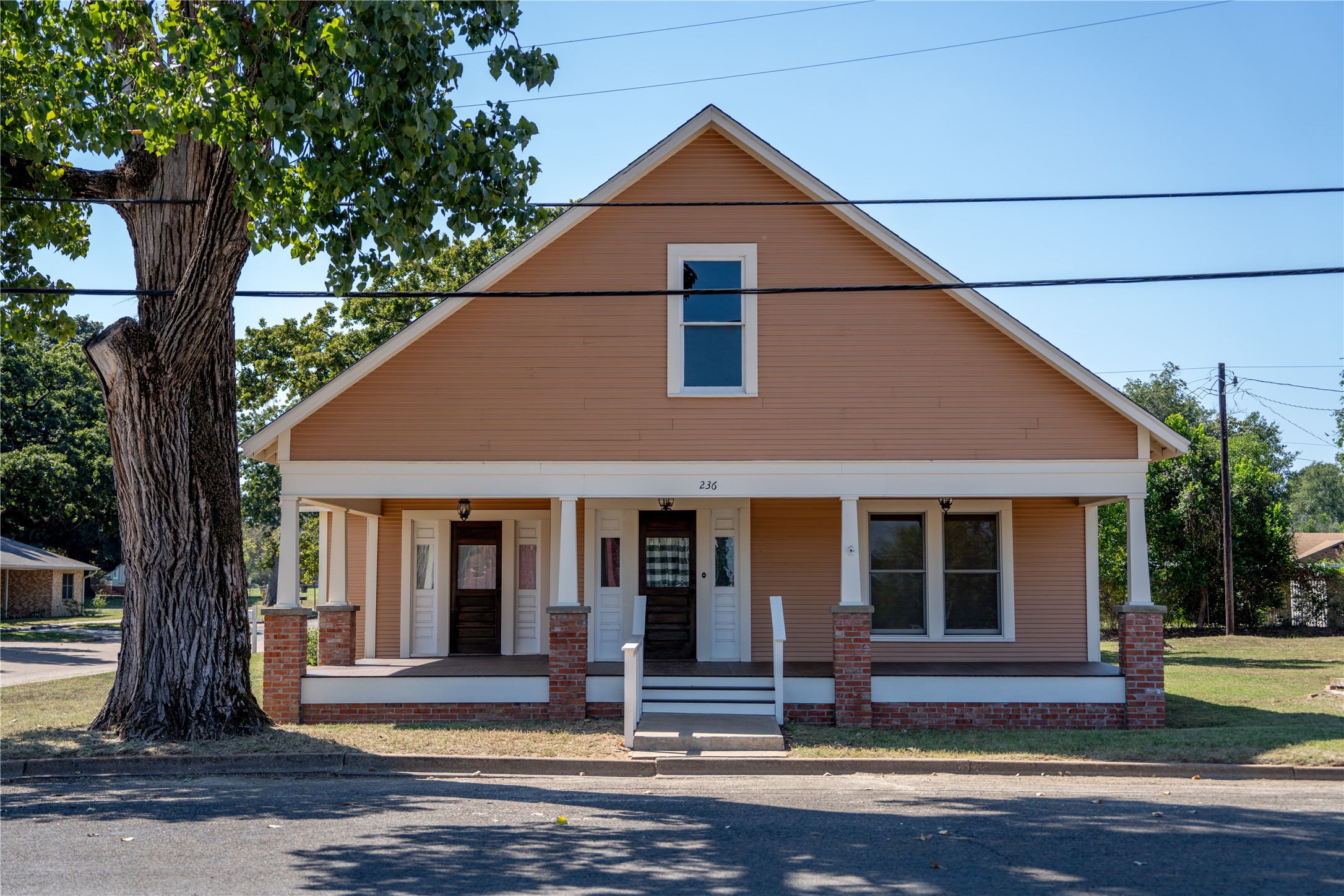 Listing photo 3