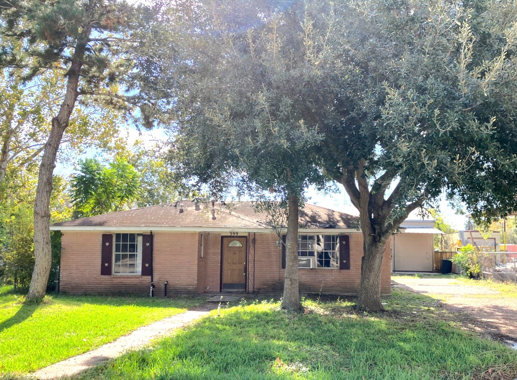 Listing photo 1