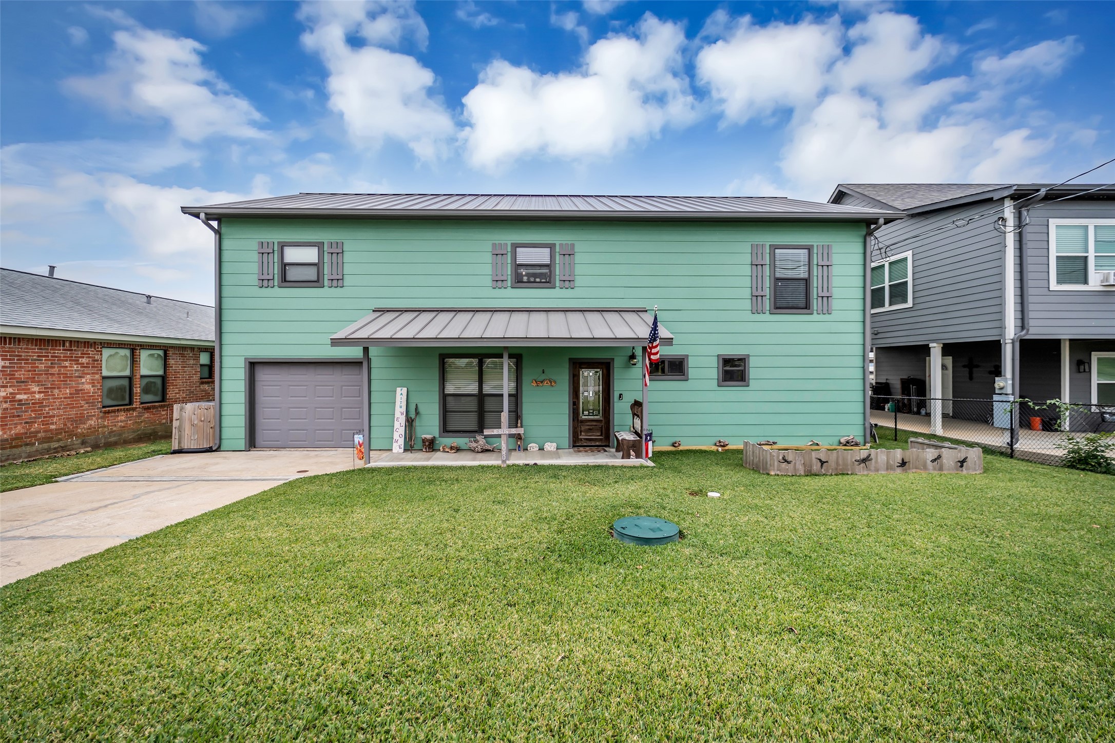 Listing photo 1