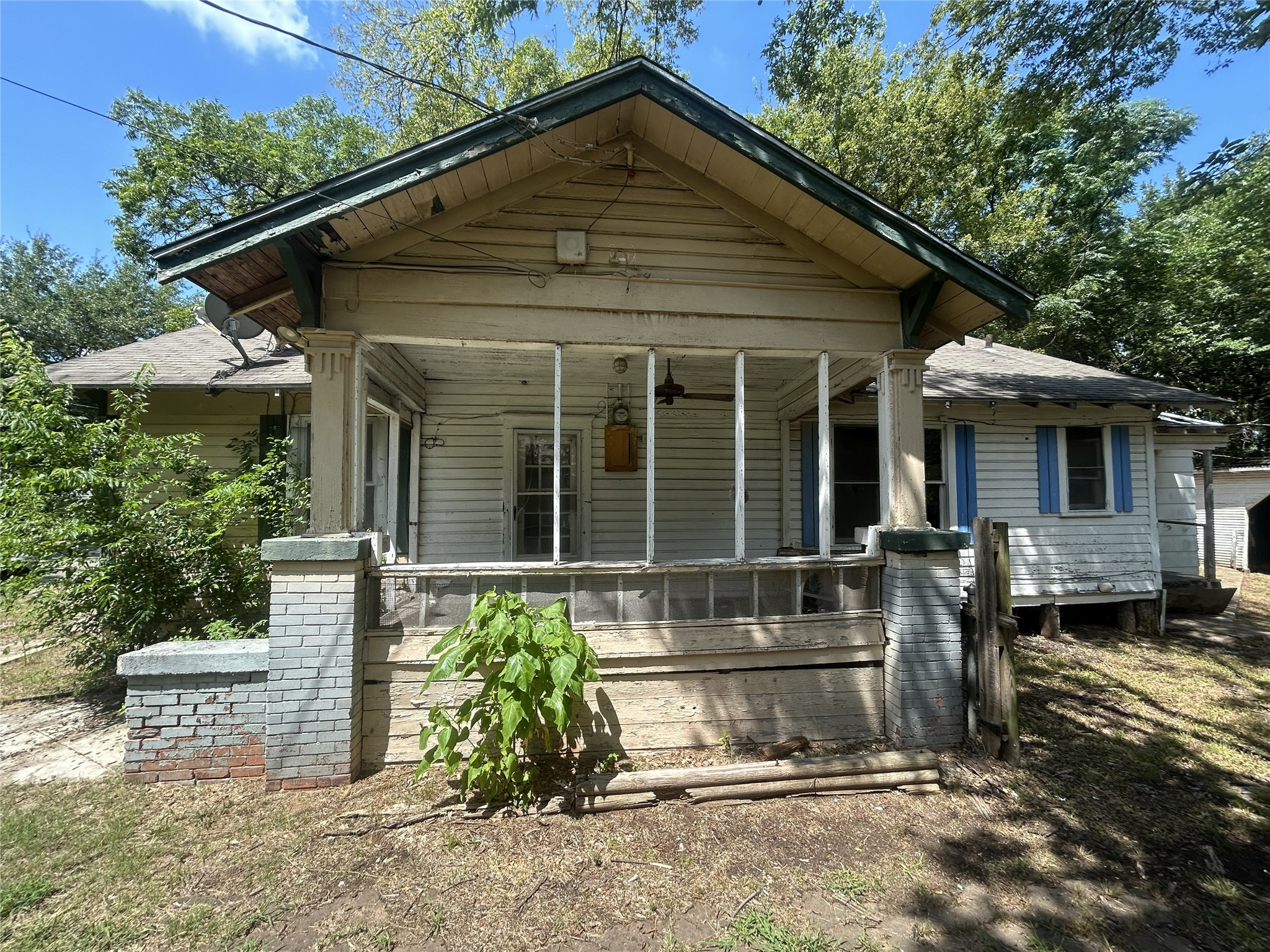 Listing photo 1