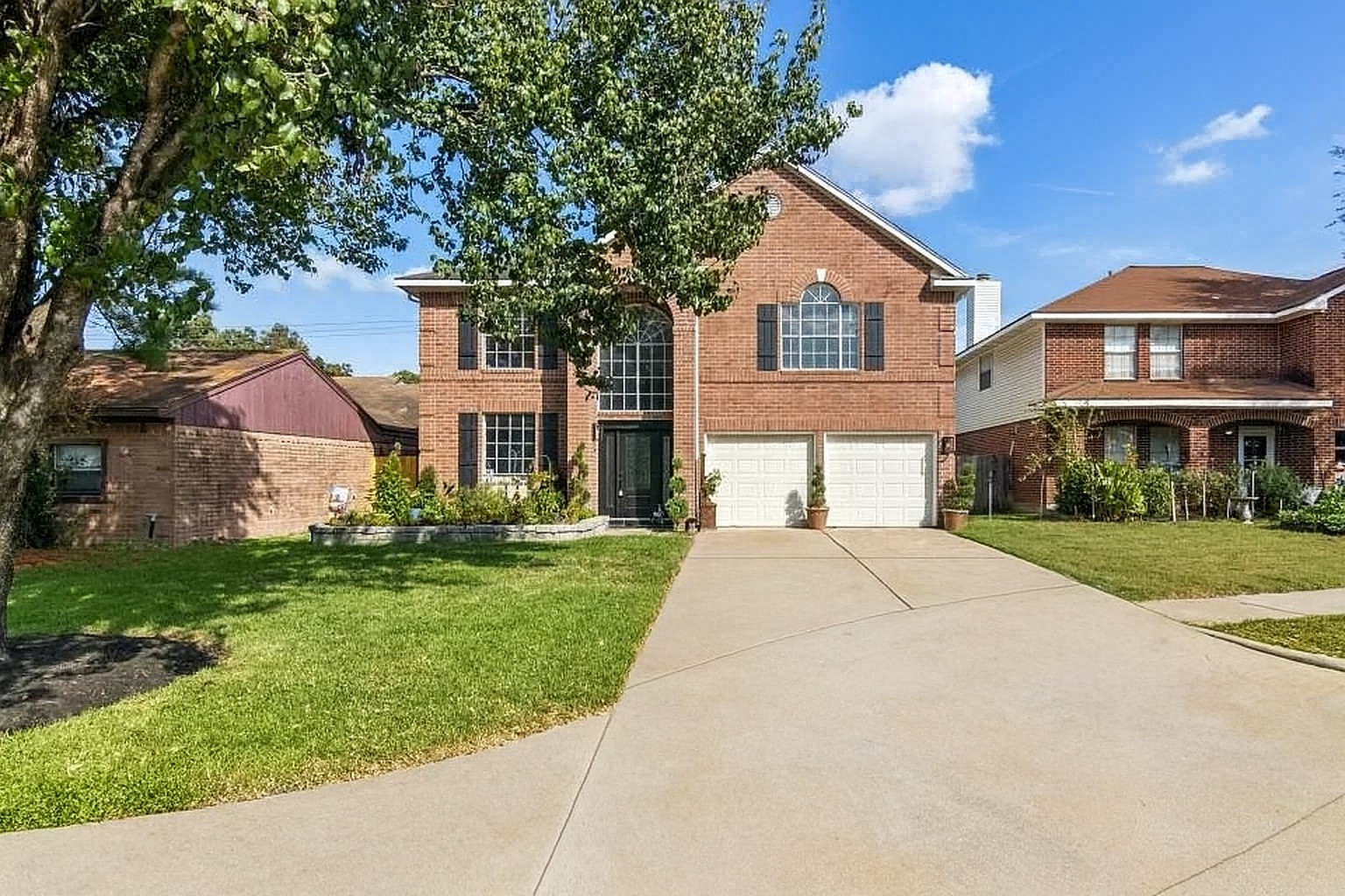 Listing photo 1