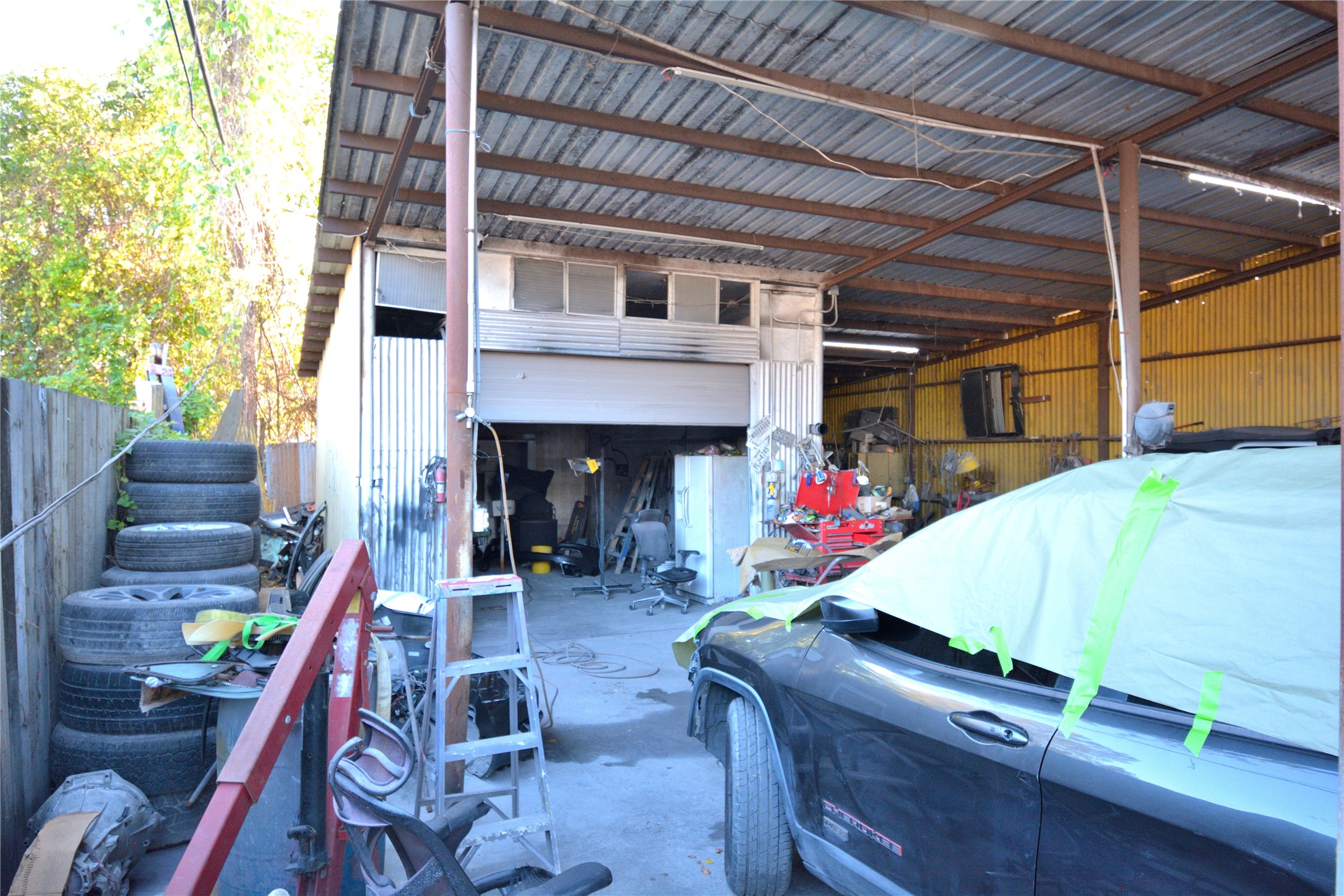 Listing photo 1