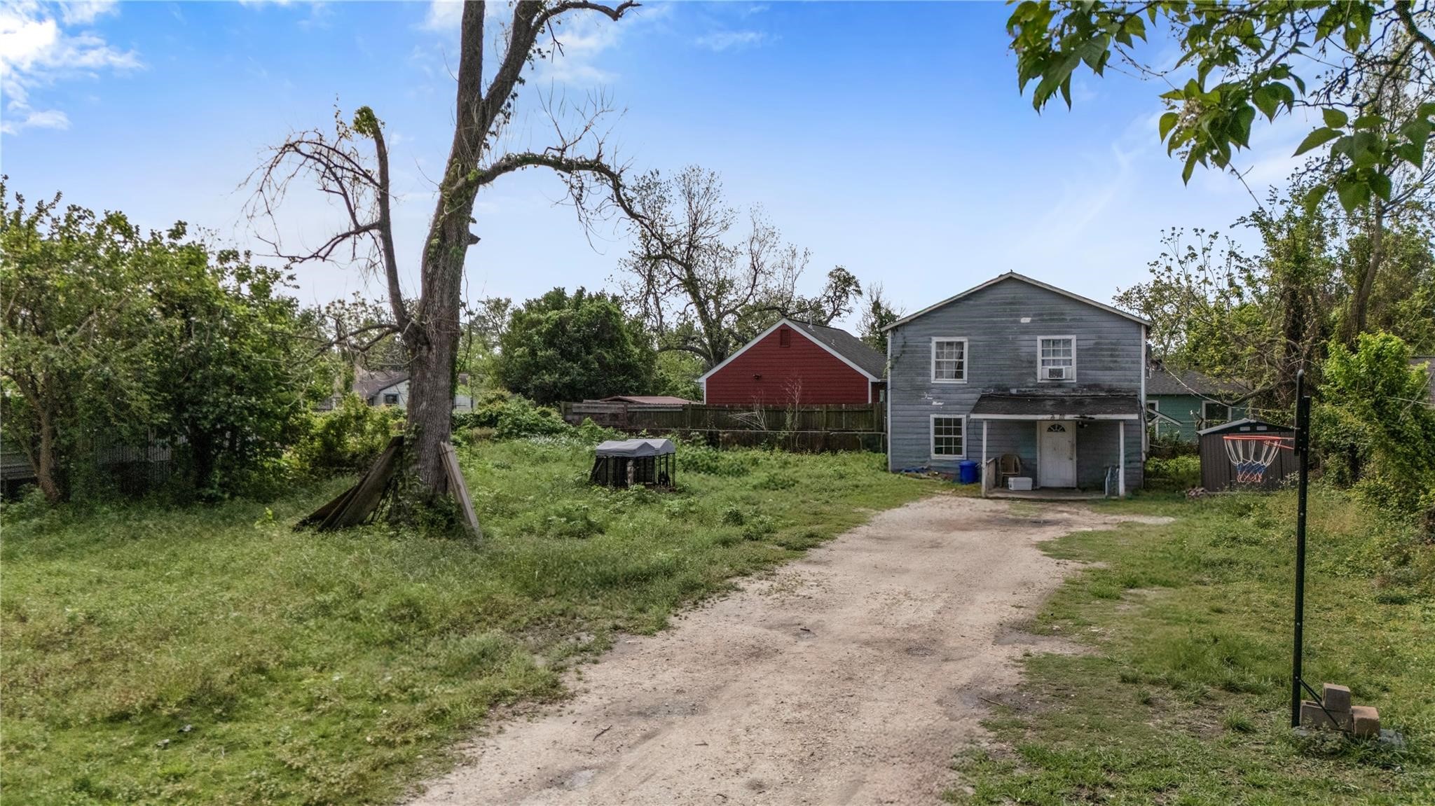 Listing photo 3