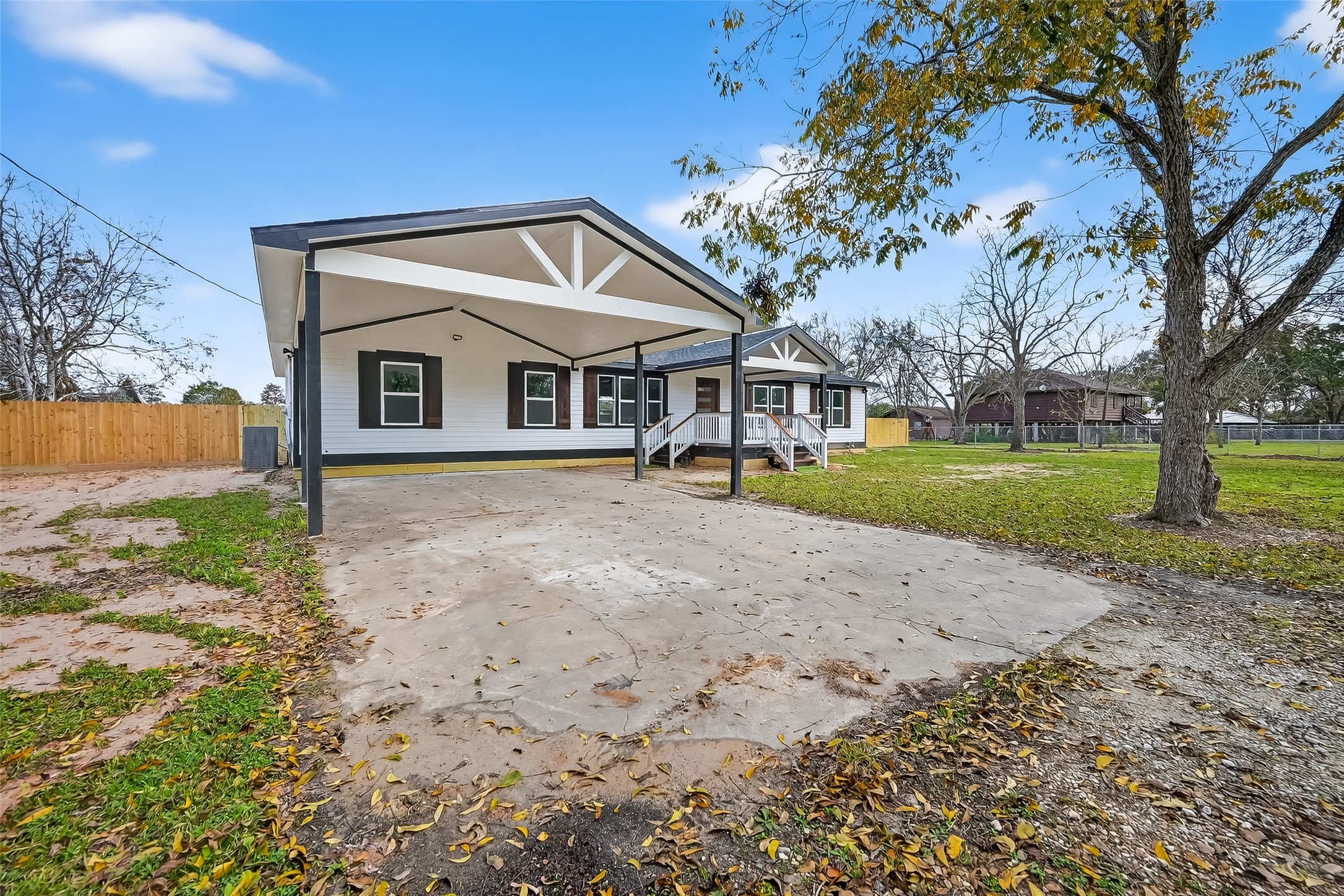 Listing photo 4