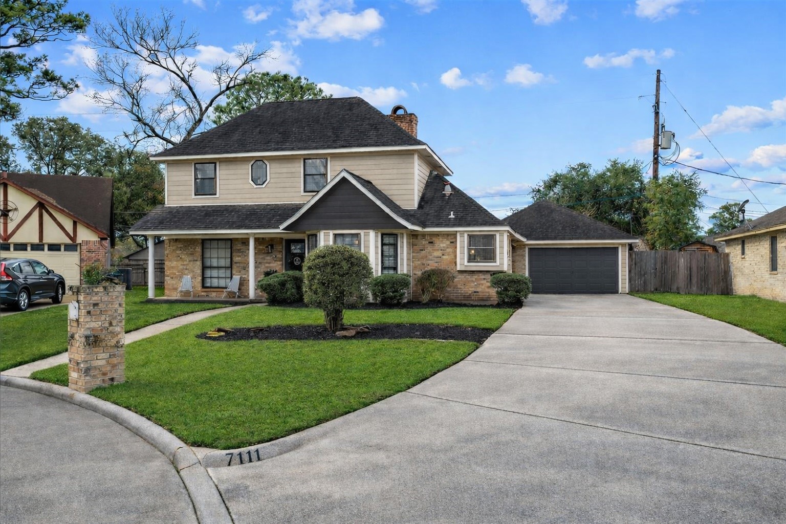 Listing photo 1