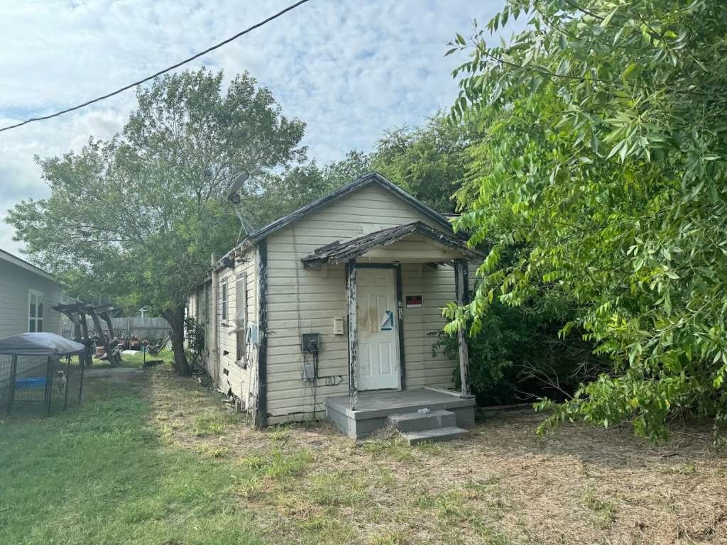 Listing photo 1