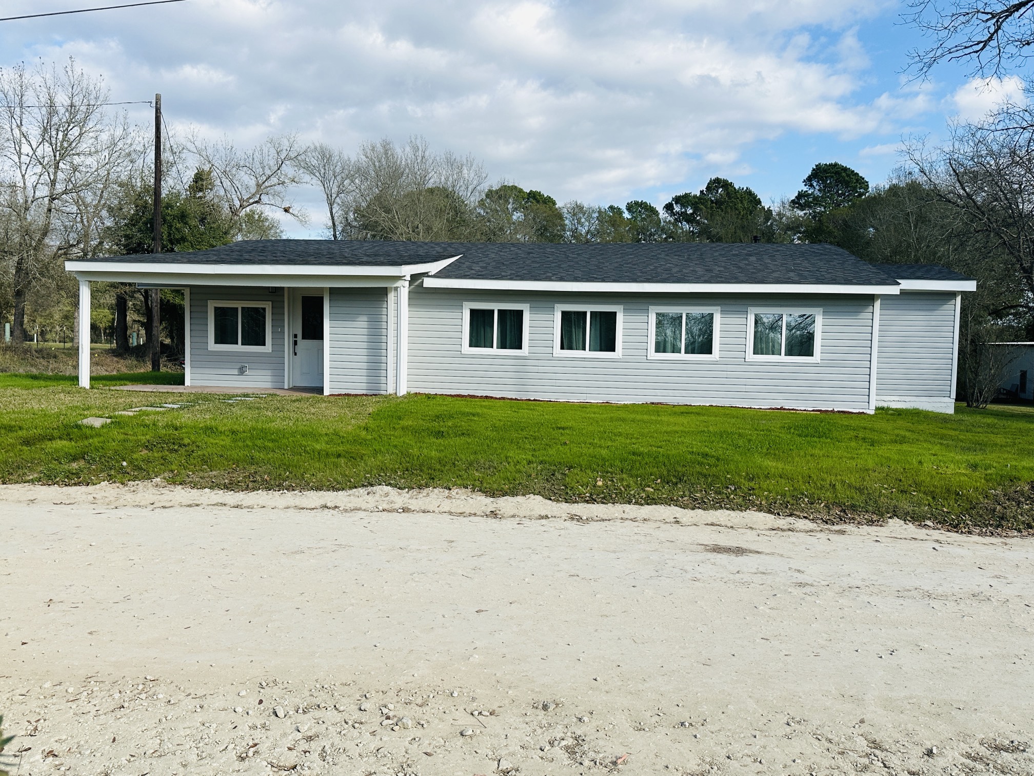 Listing photo 1