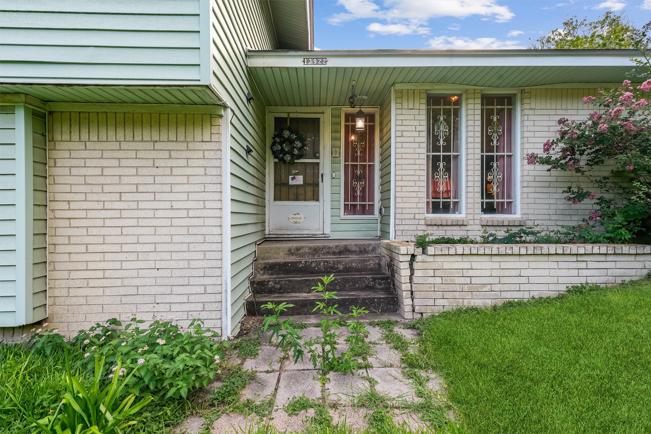 Listing photo 1