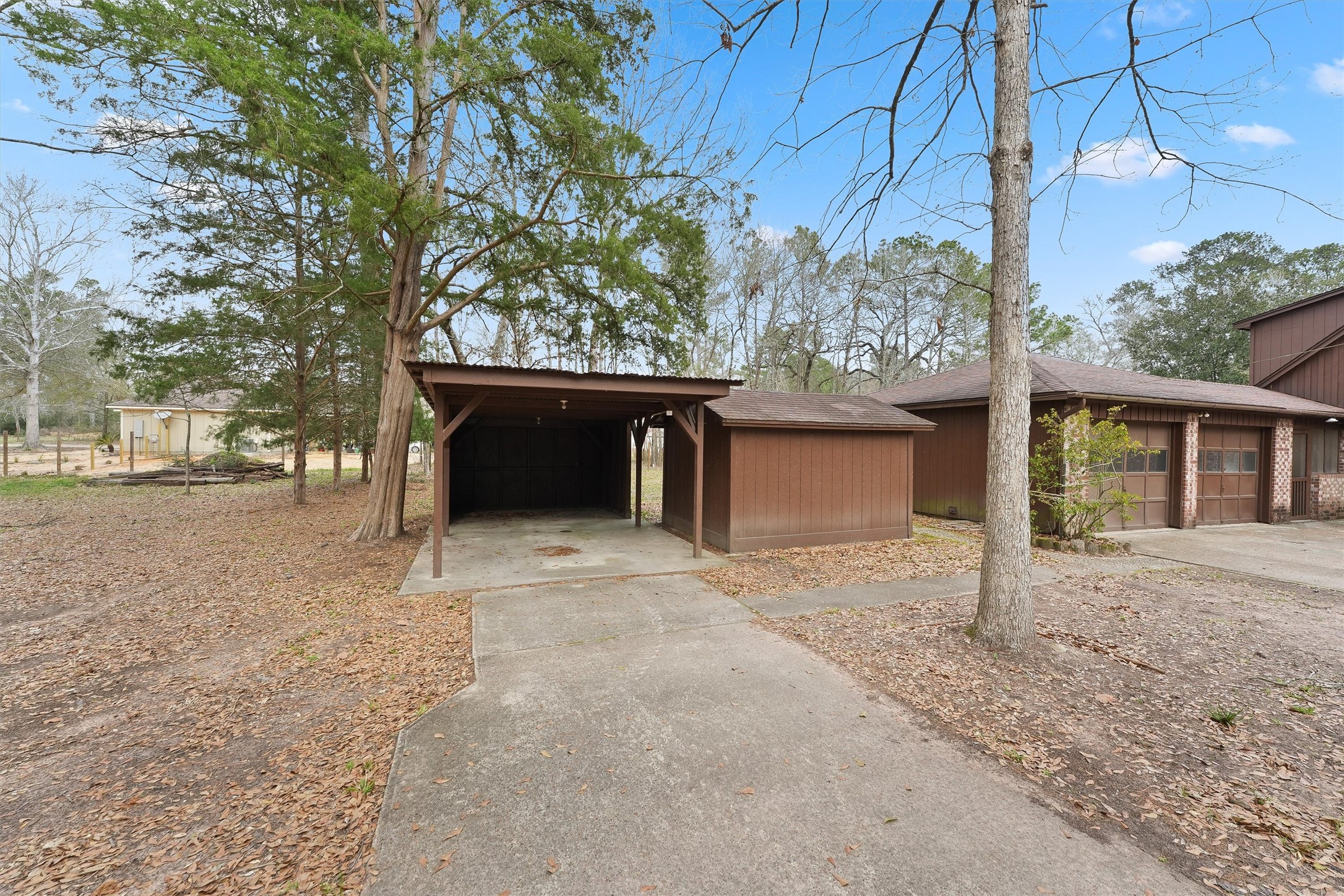 Listing photo 4