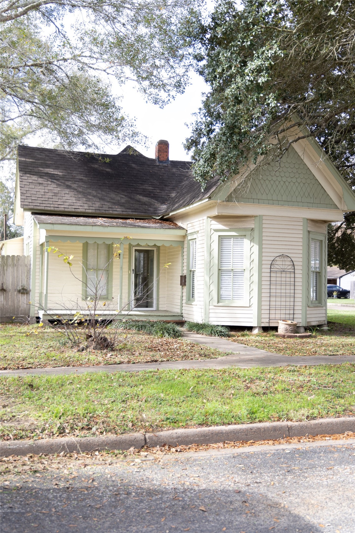 Listing photo 1