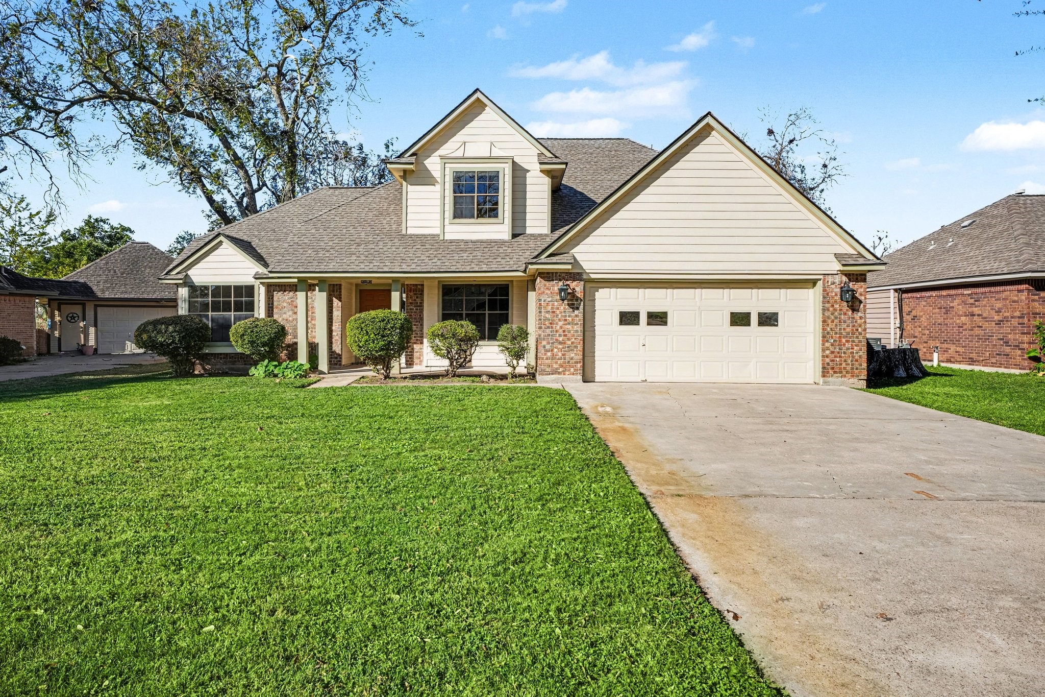 Listing photo 1