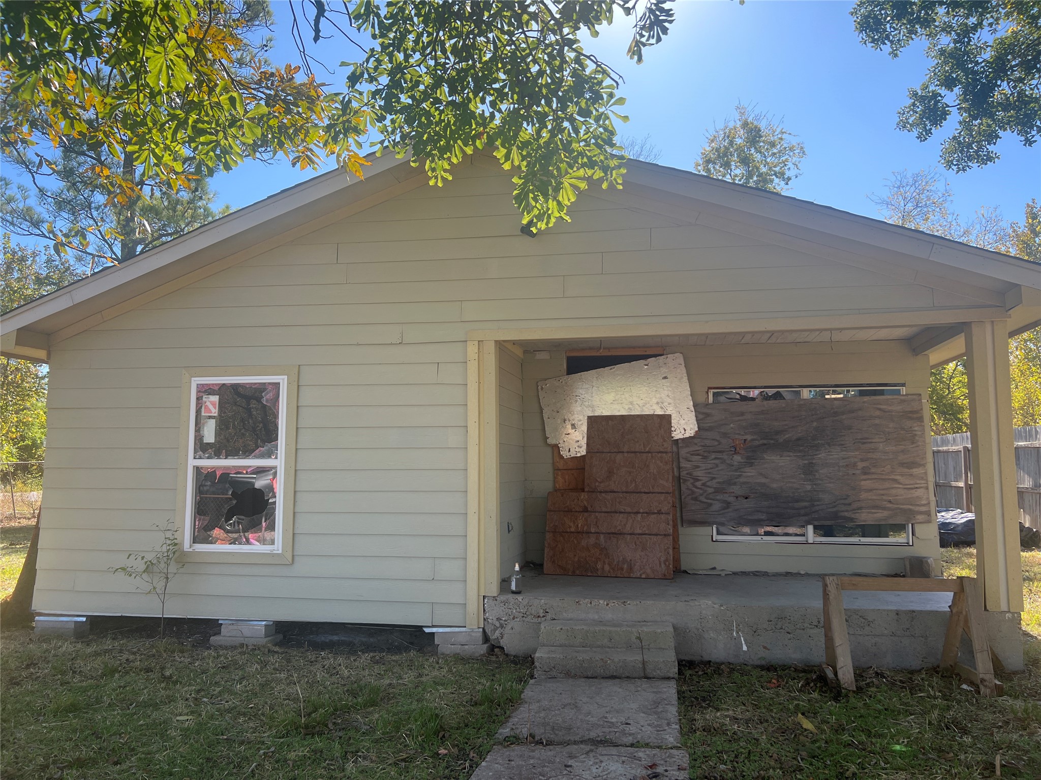 Listing photo 1