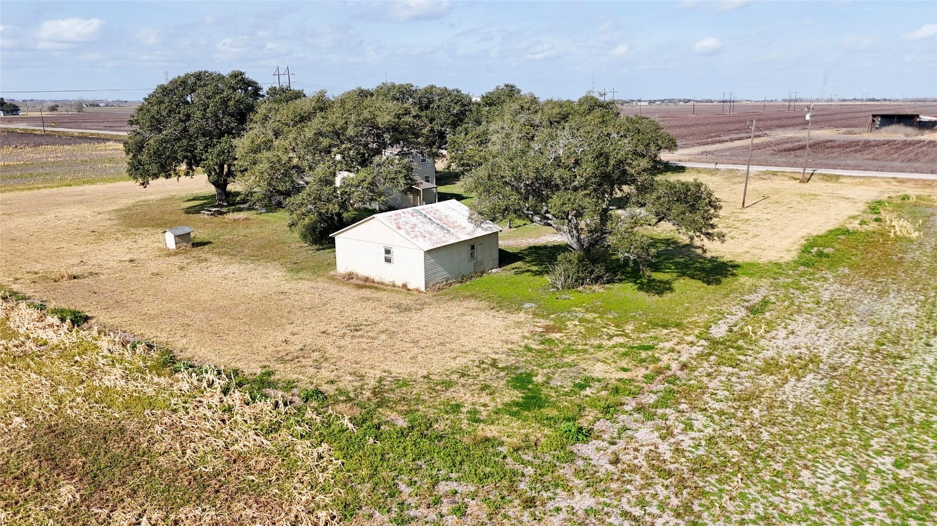 Listing photo 5