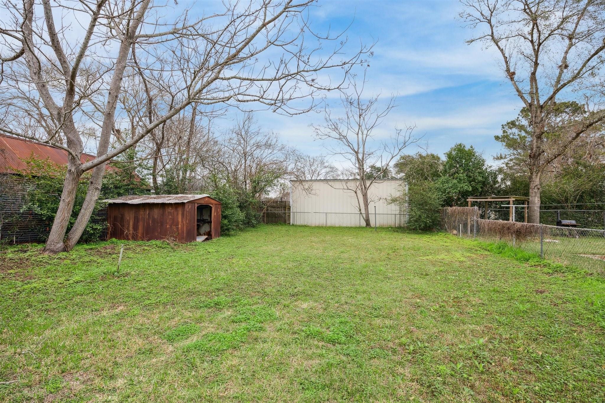 Listing photo 5