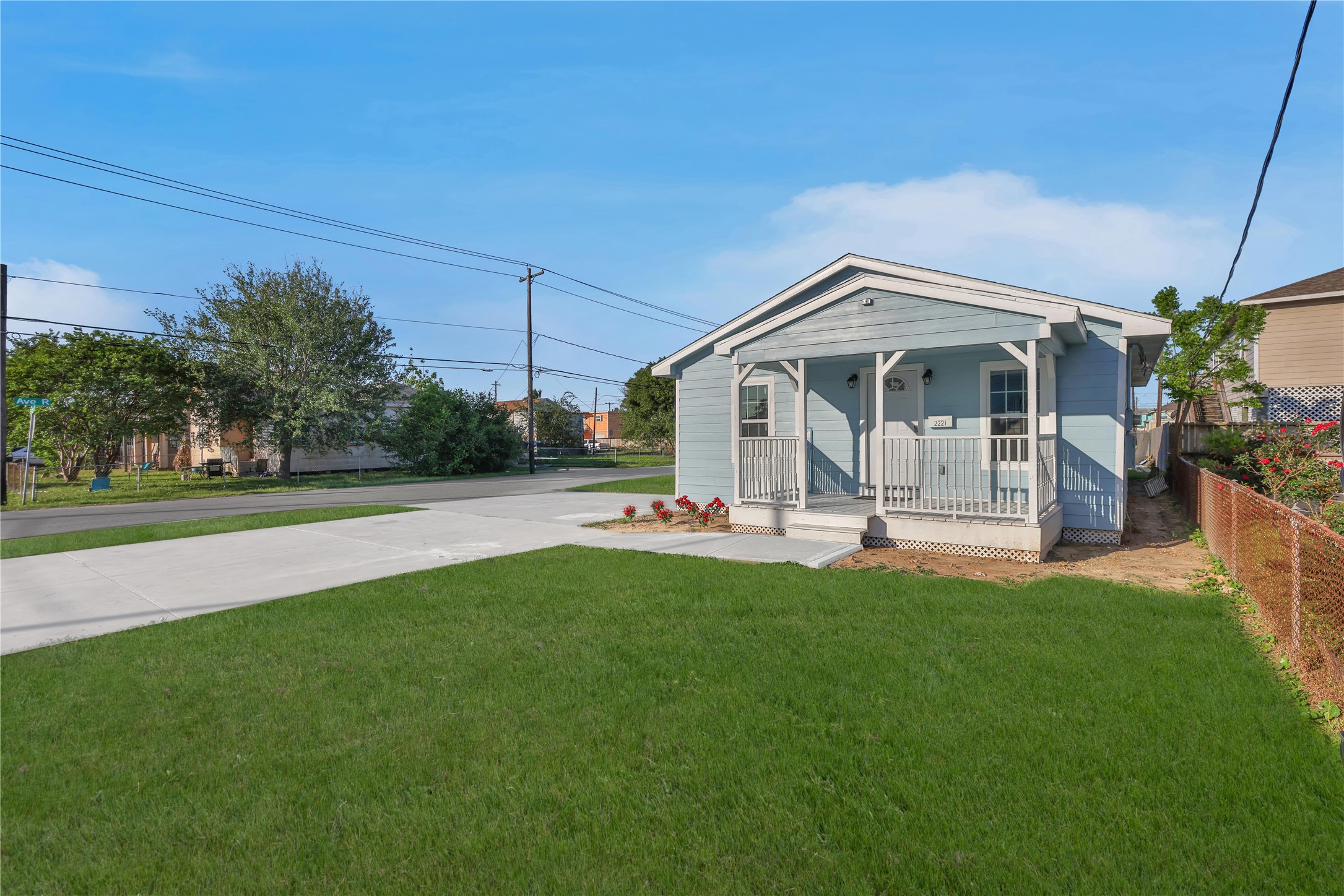 Listing photo 4