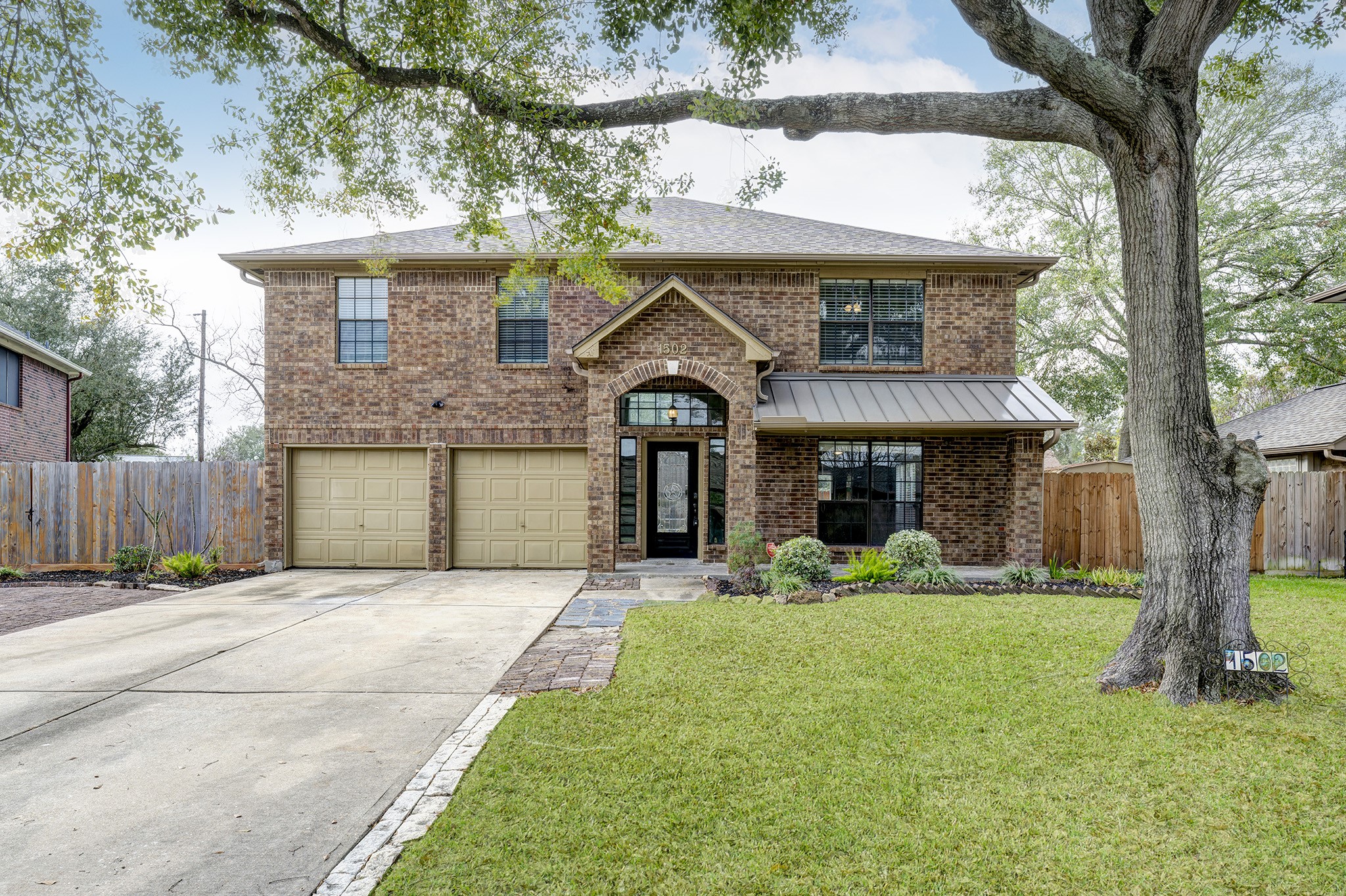Listing photo 1
