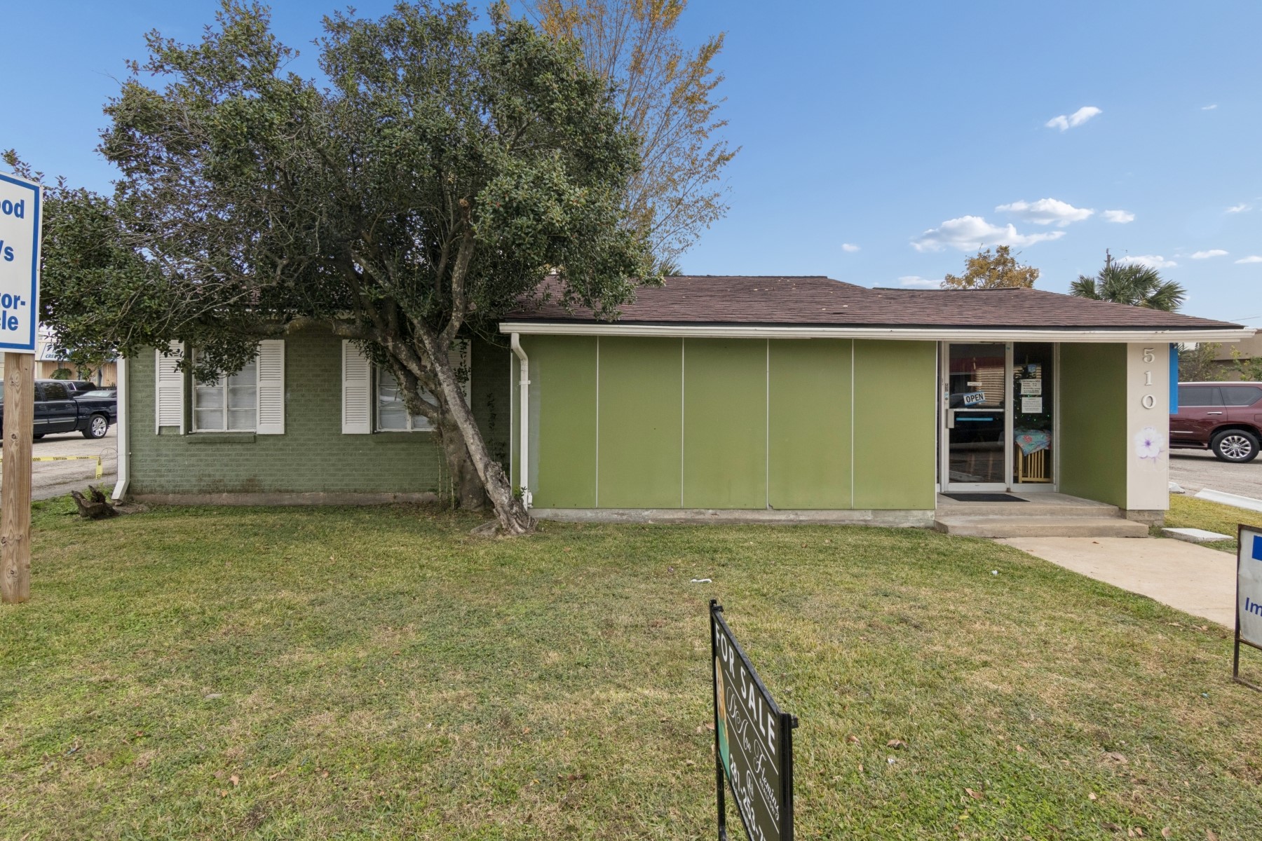 Listing photo 4