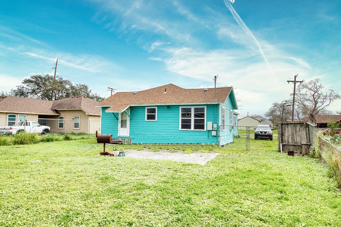 Listing photo 4