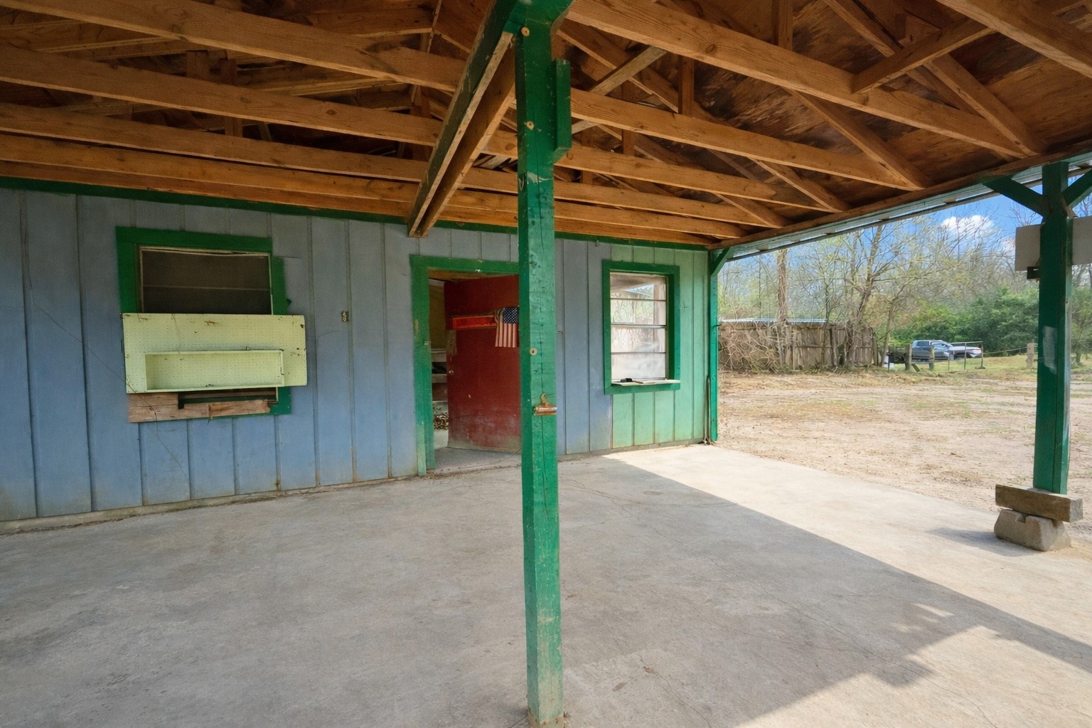 Listing photo 1