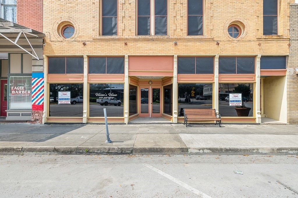 Listing photo 1